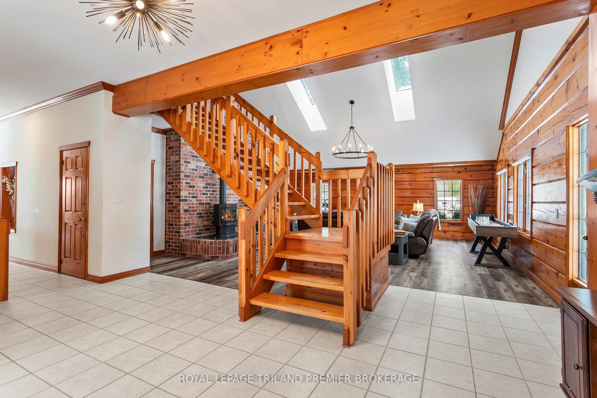 9936 ONTARIO Street photo 6