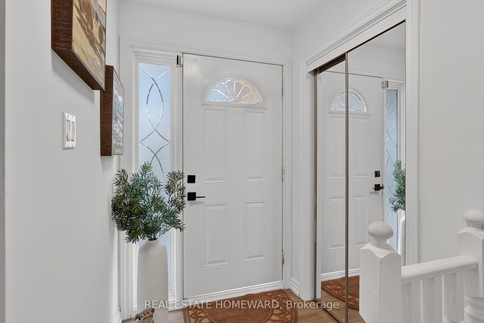 1569 Redwood Drive photo 4