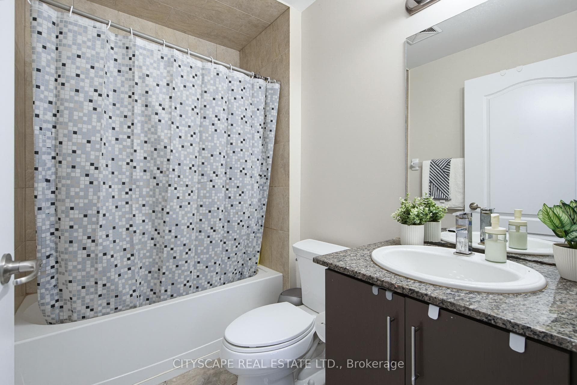 1419 Costigan Road Unit 103 photo 17