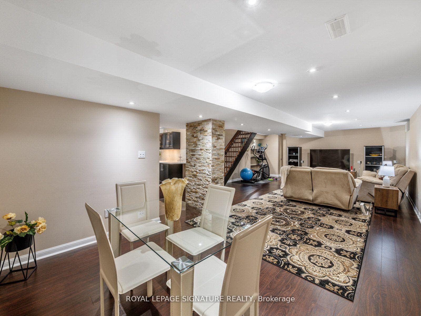 3820 Janice Drive photo 22