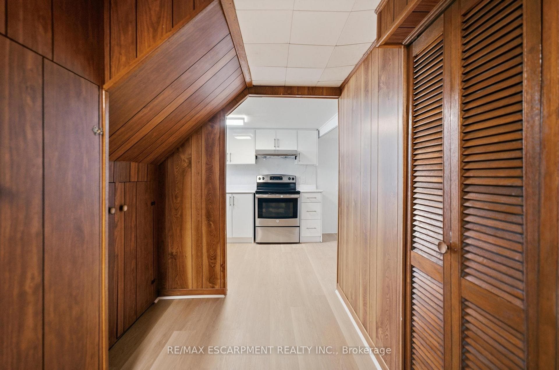 22 David Avenue photo 15