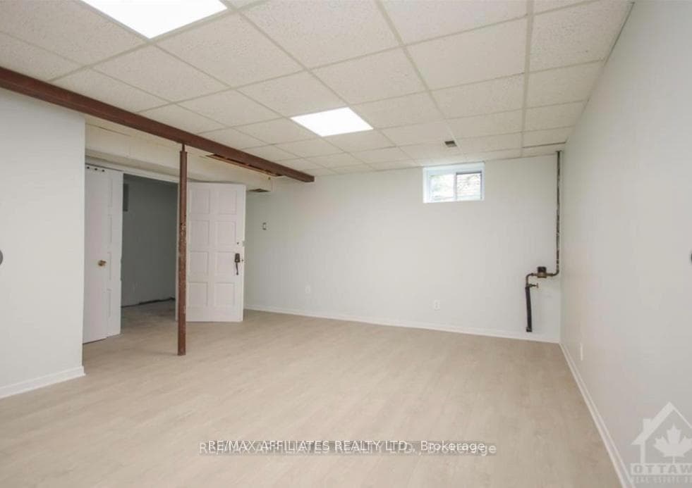 4343 INNES Road photo 10