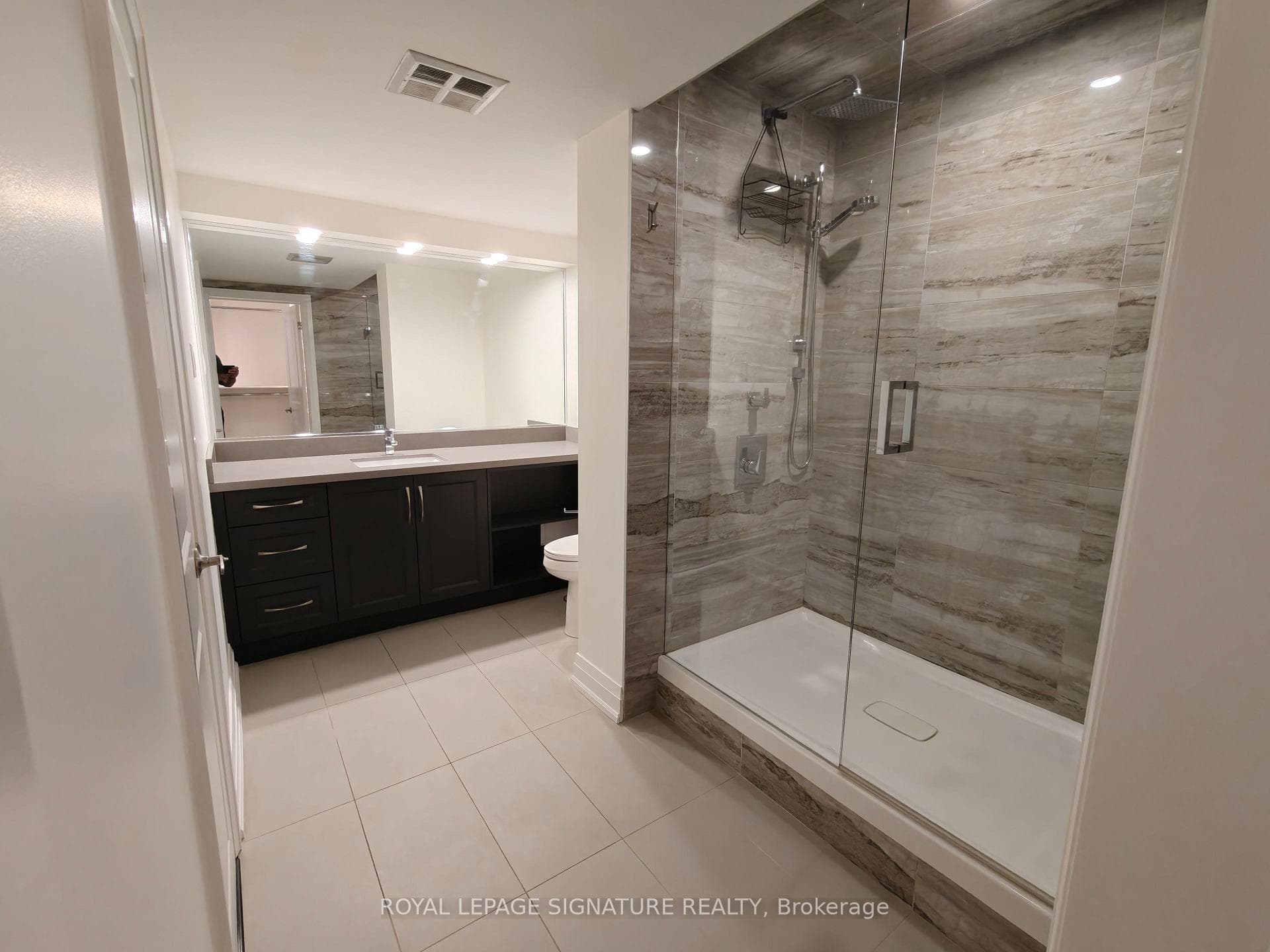 55 Harbour Square Unit 512 photo 27