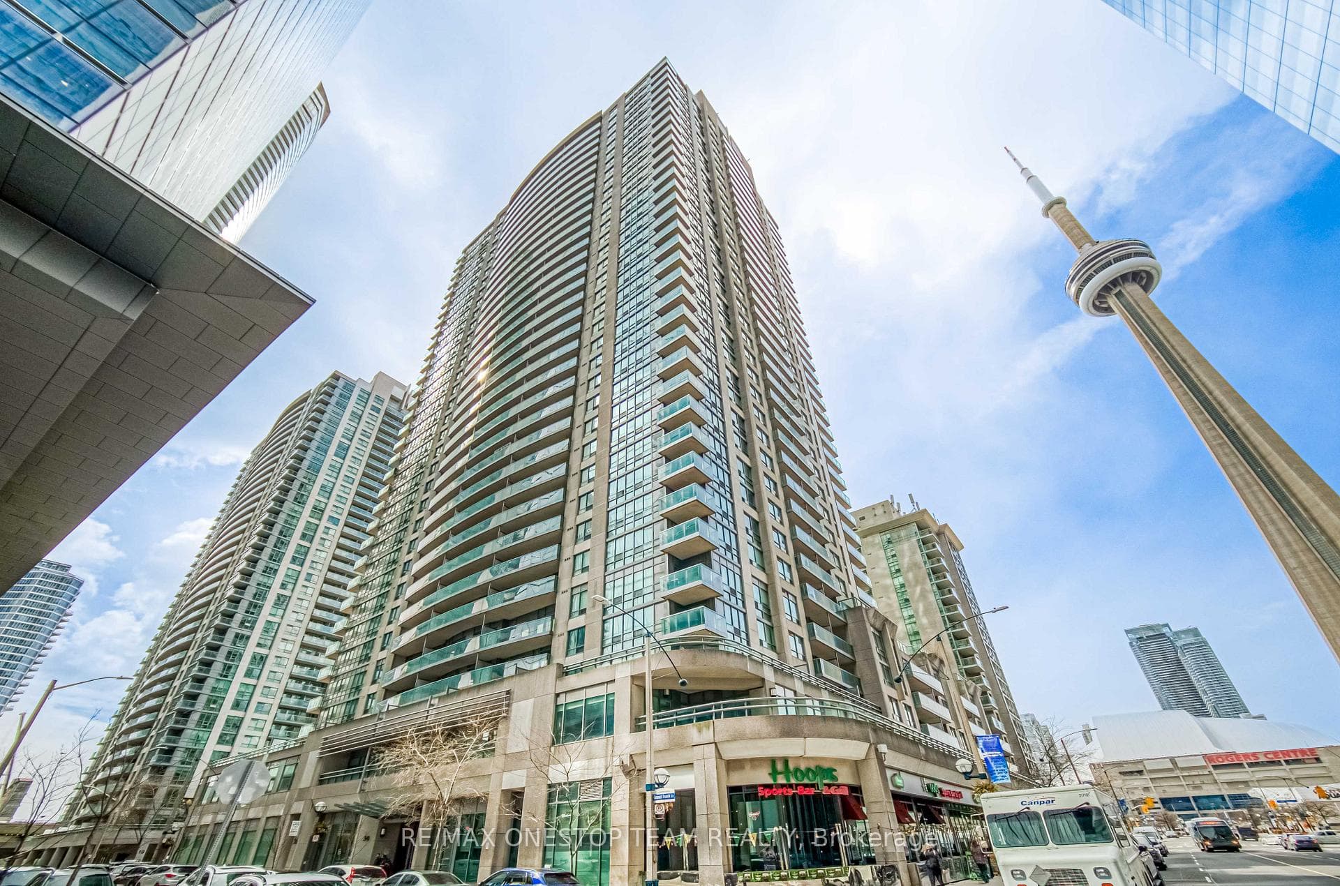 30 Grand Trunk Crescent Unit 1211 photo 2