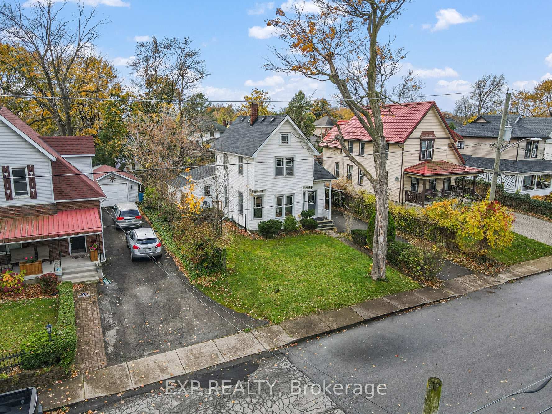 4330 Simcoe Street photo 2
