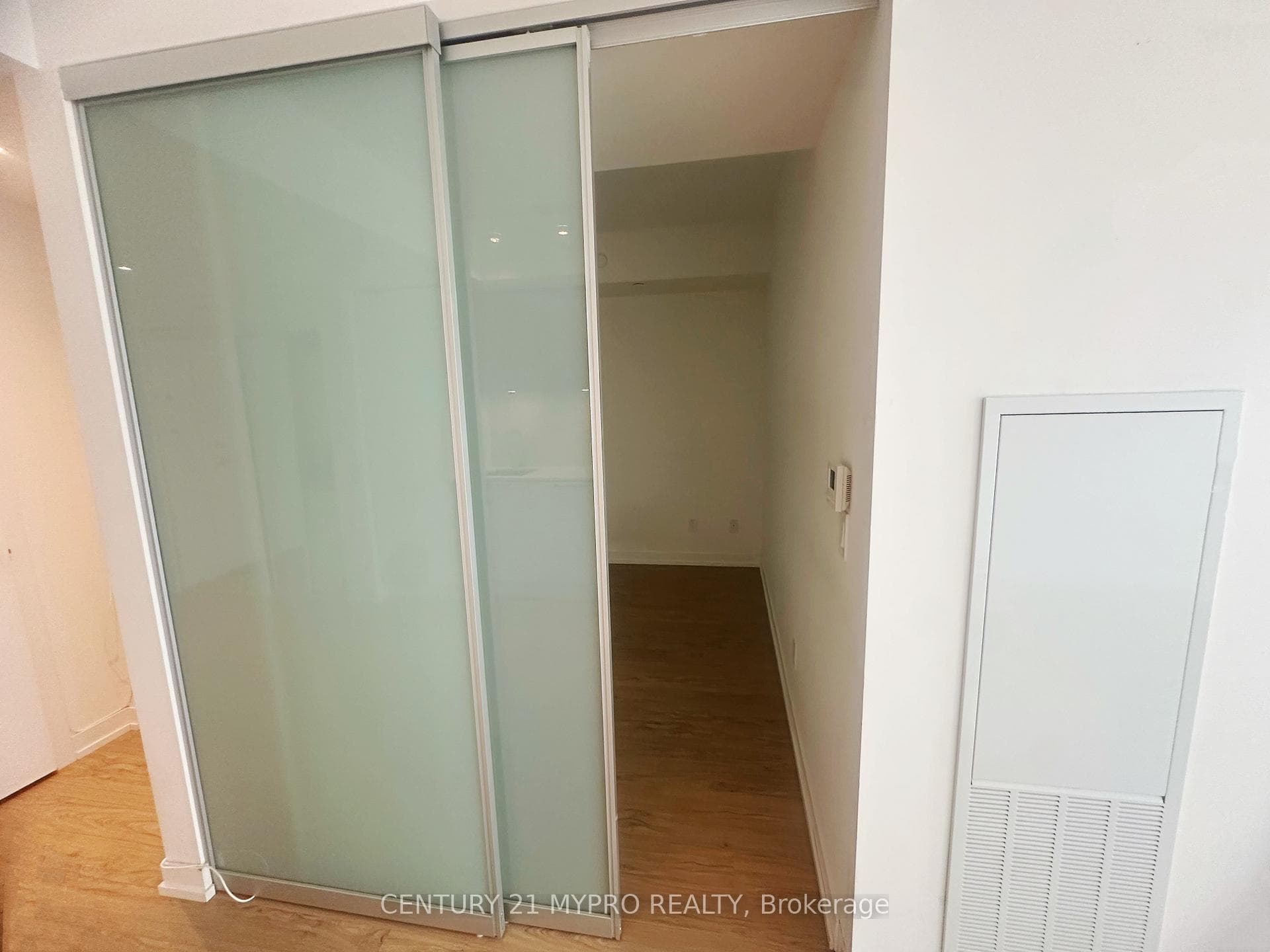 85 Wood Street Unit 1501 photo 8