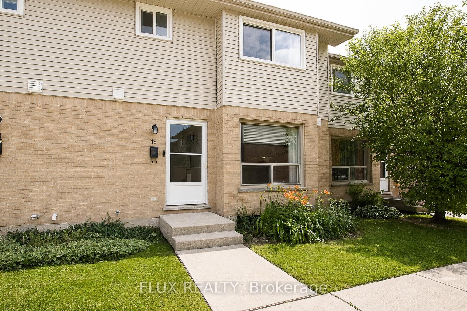 595 Third Street Unit 19 photo 3