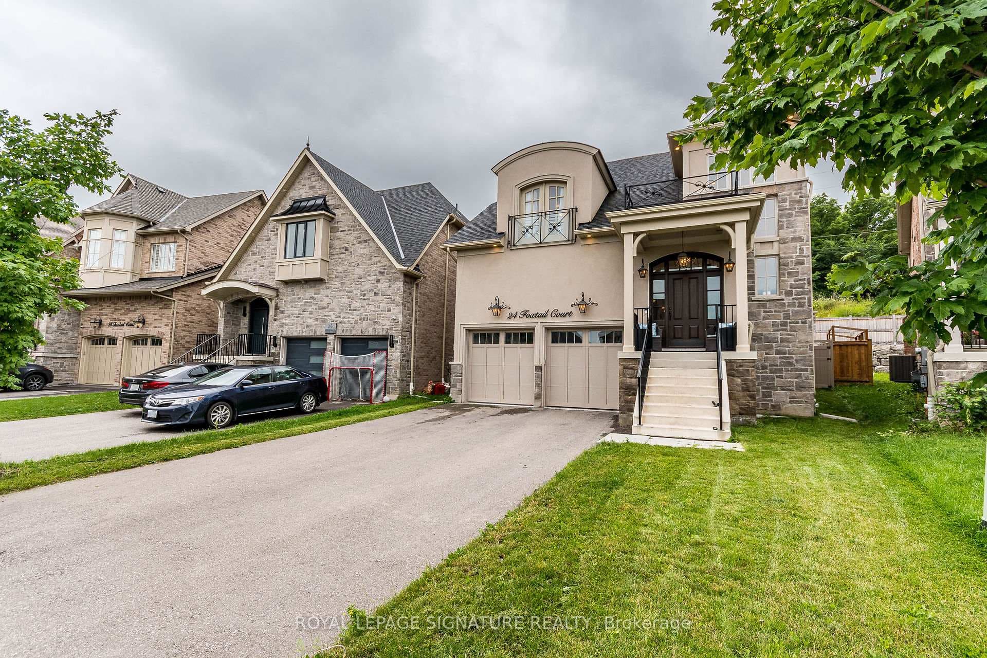 24 Foxtail Court photo 4