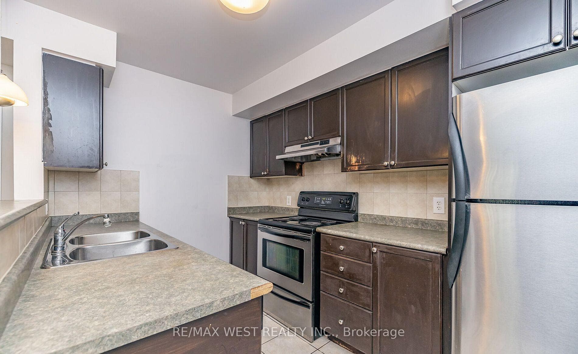 4975 Southampton Drive Unit 218 photo 9