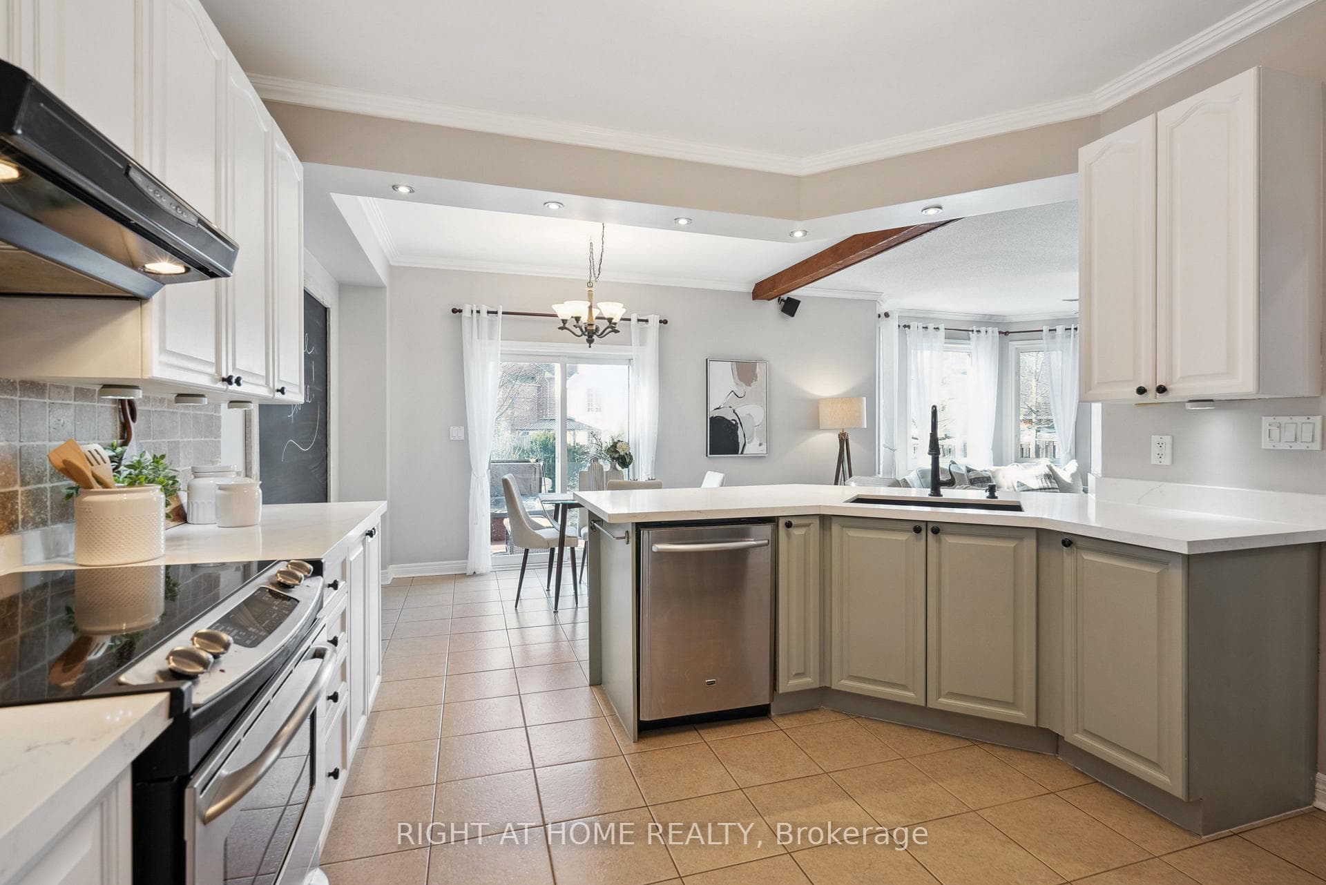 20 Bianca Drive photo 9