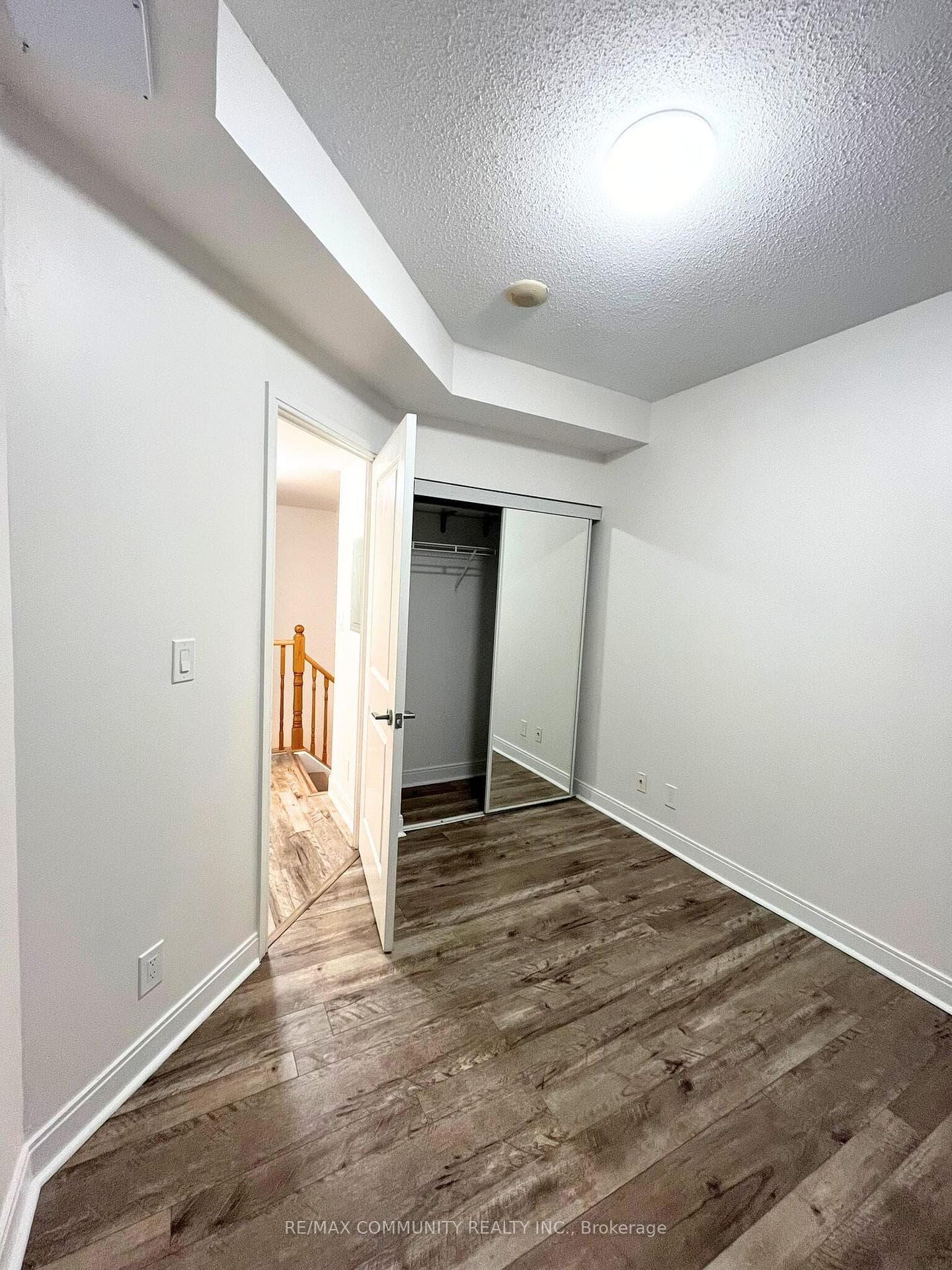 70 Absolute Avenue Unit 121 photo 11