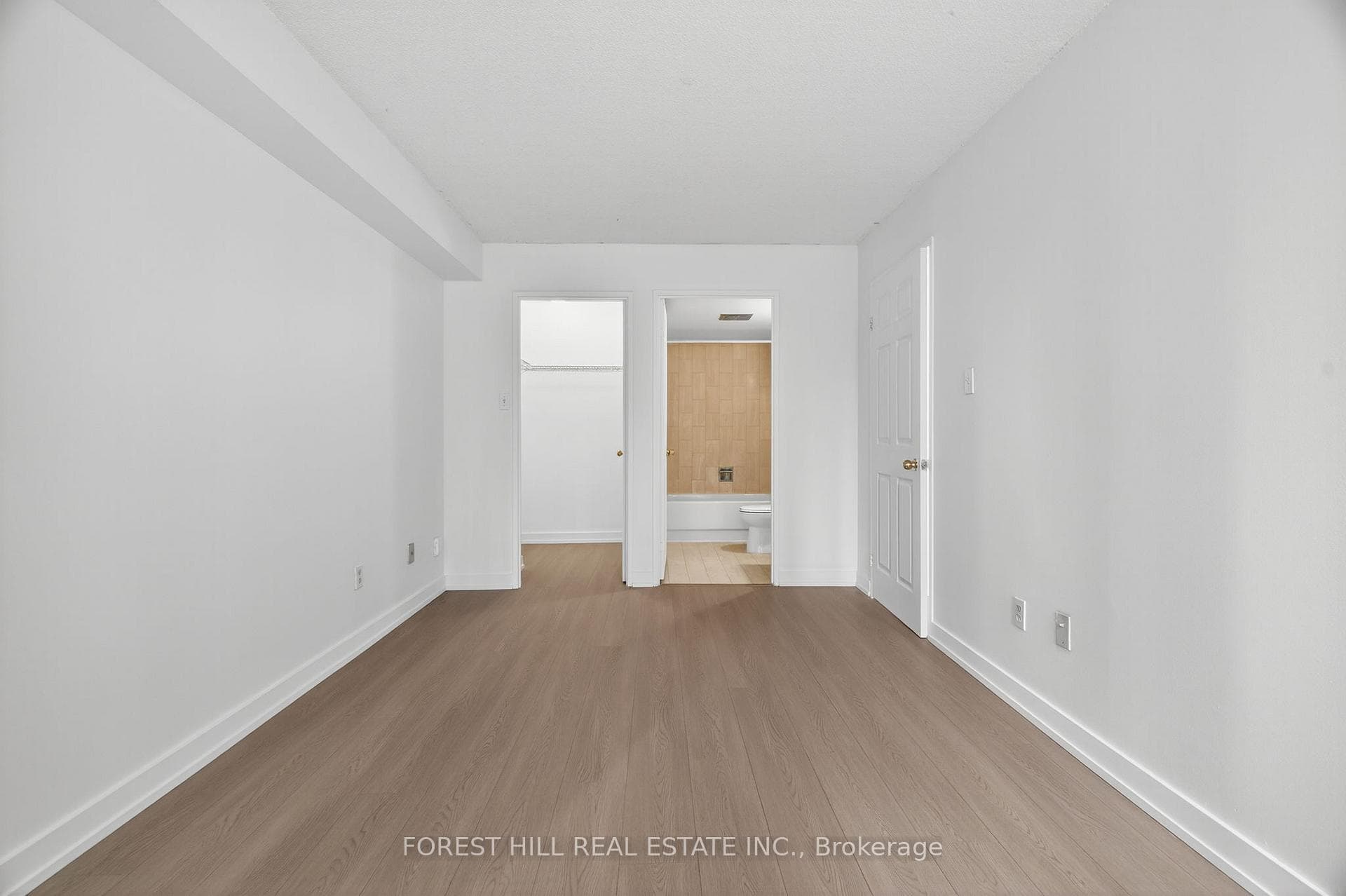285 Enfield Place Unit 210 photo 7