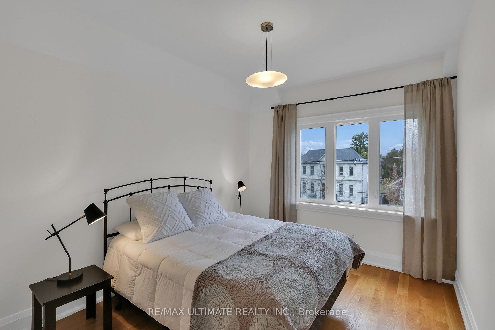 743 Glencairn Avenue photo 28