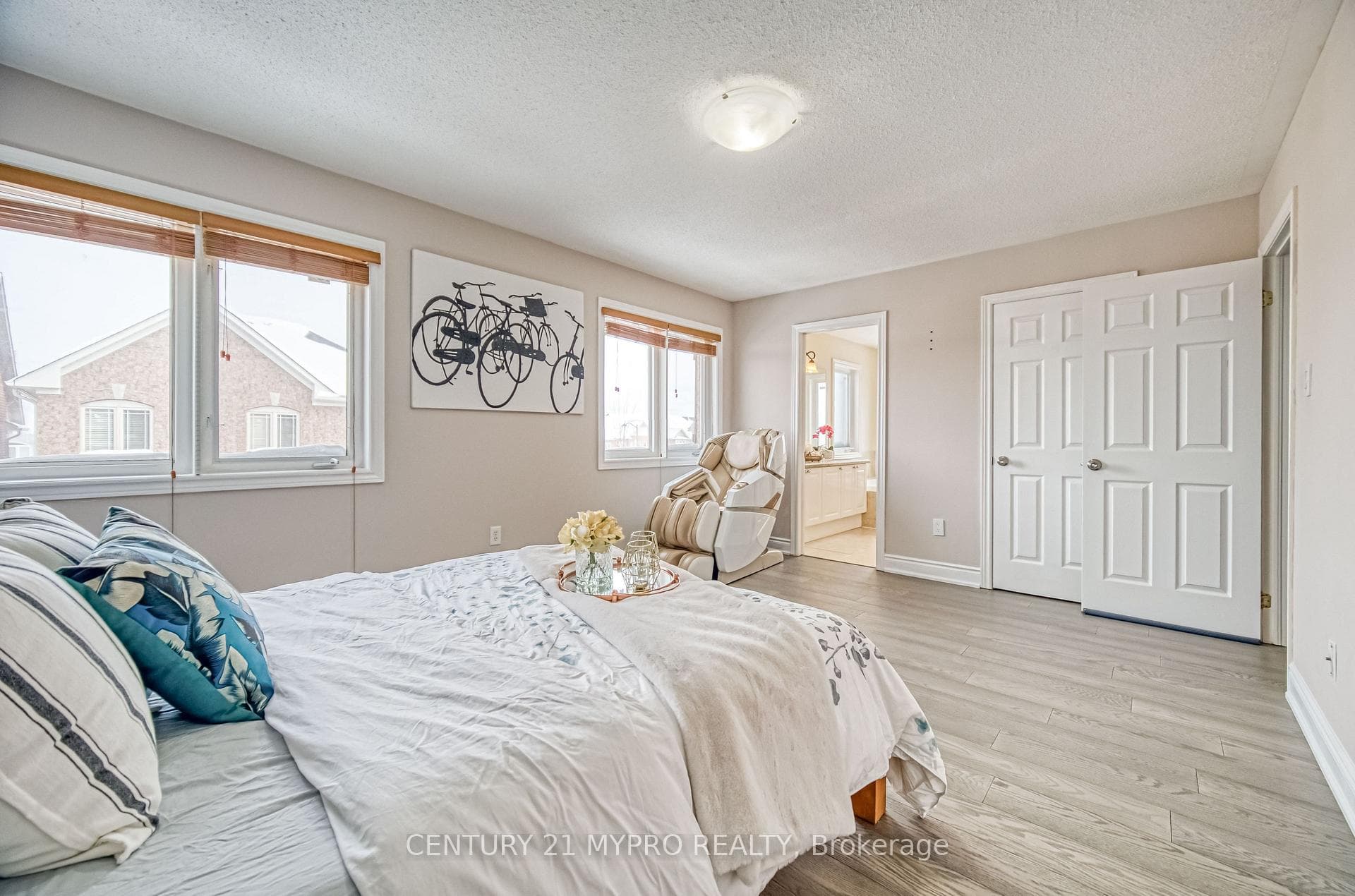 72 Vandervoort Drive photo 20