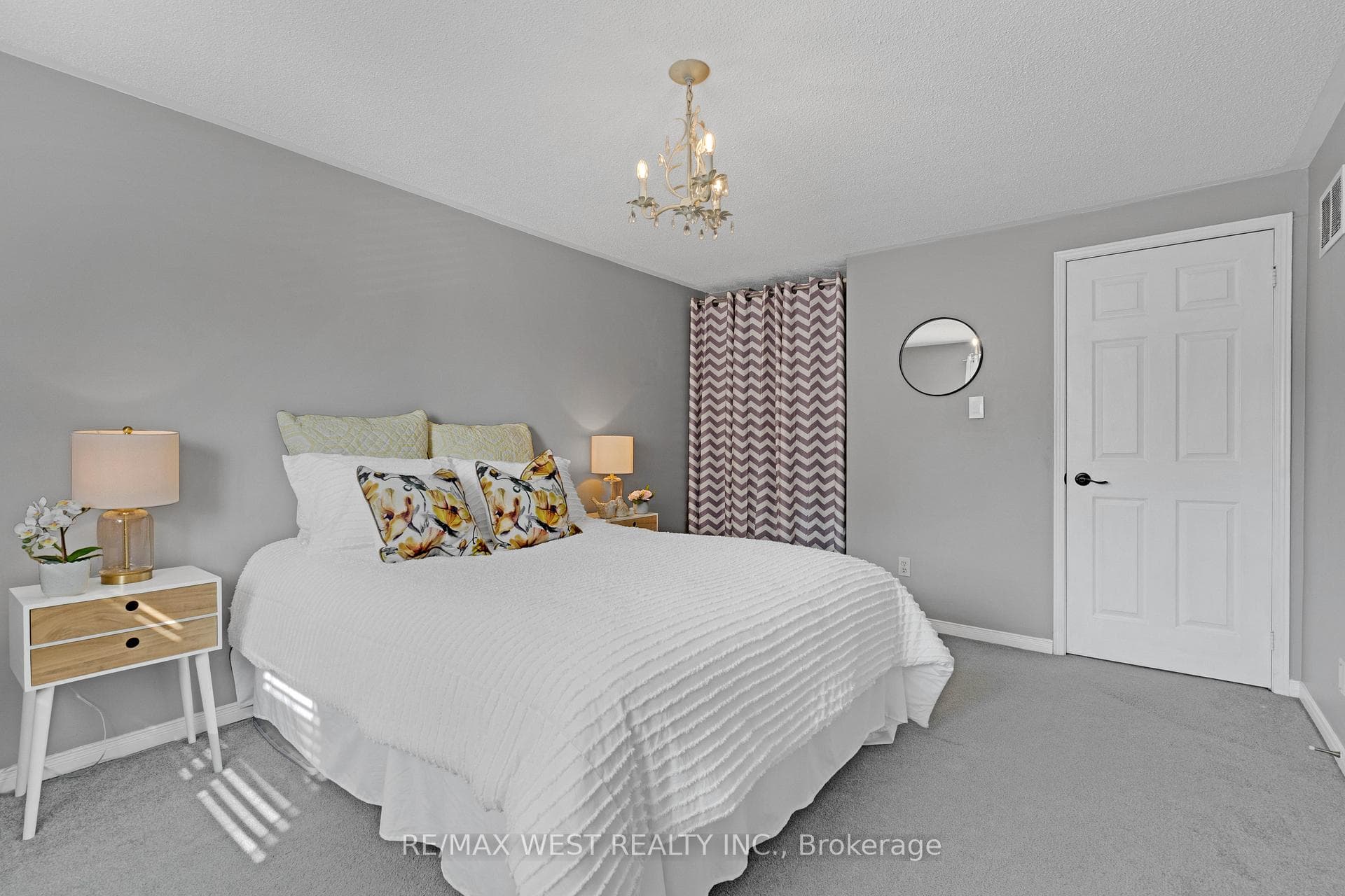 172 Tupper Street photo 24
