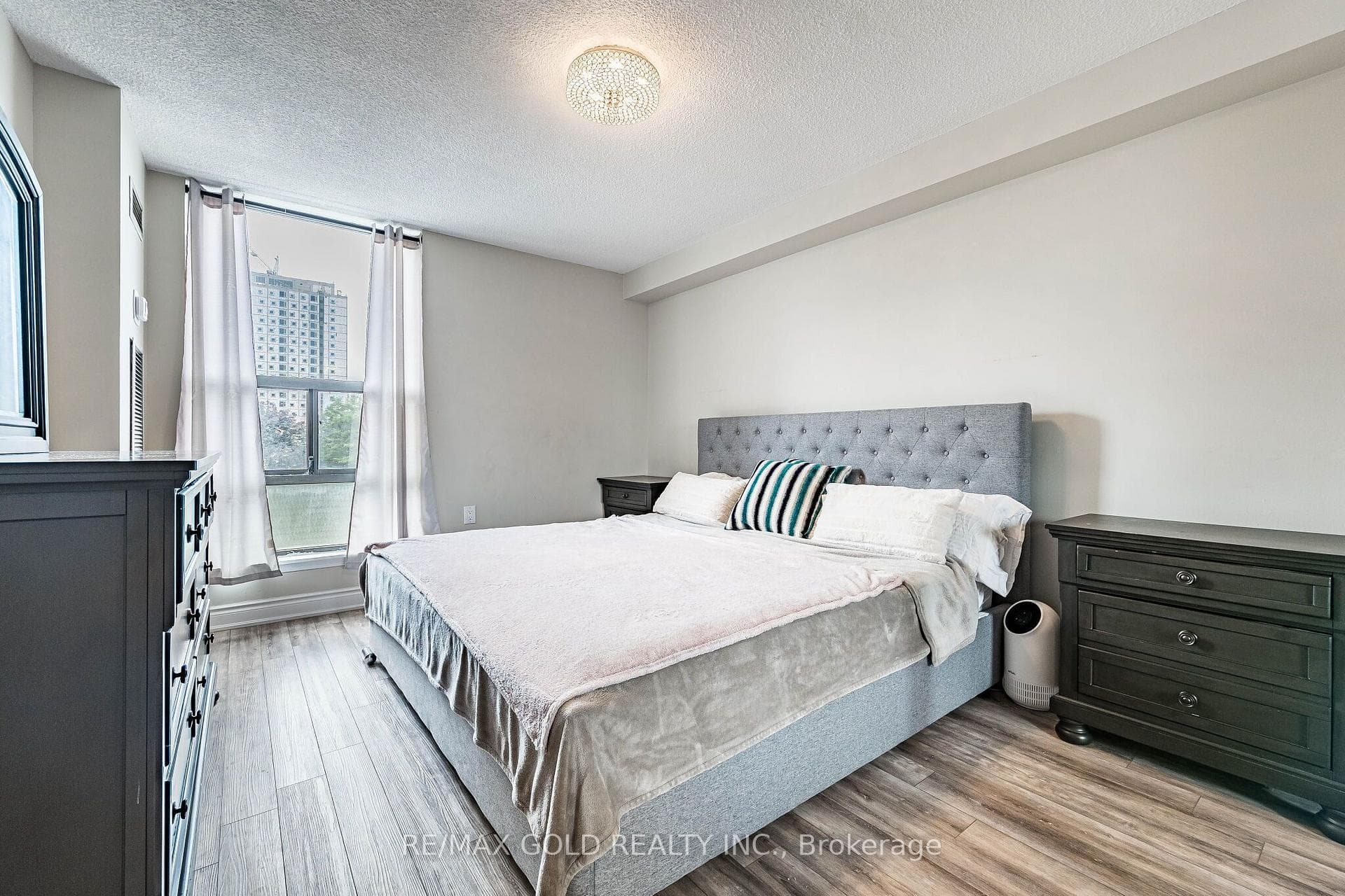 18 Knightsbridge Road Unit 508 photo 34