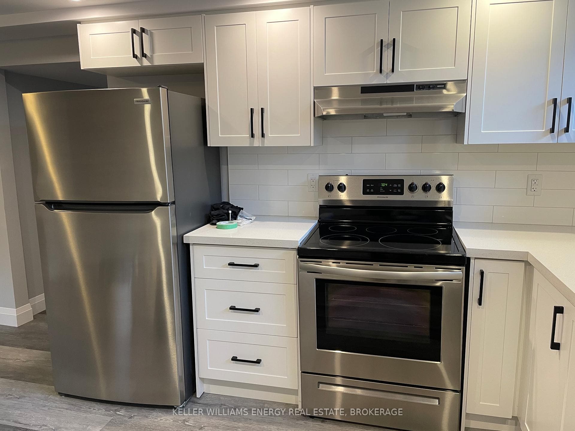 339 Jasper Avenue photo 21