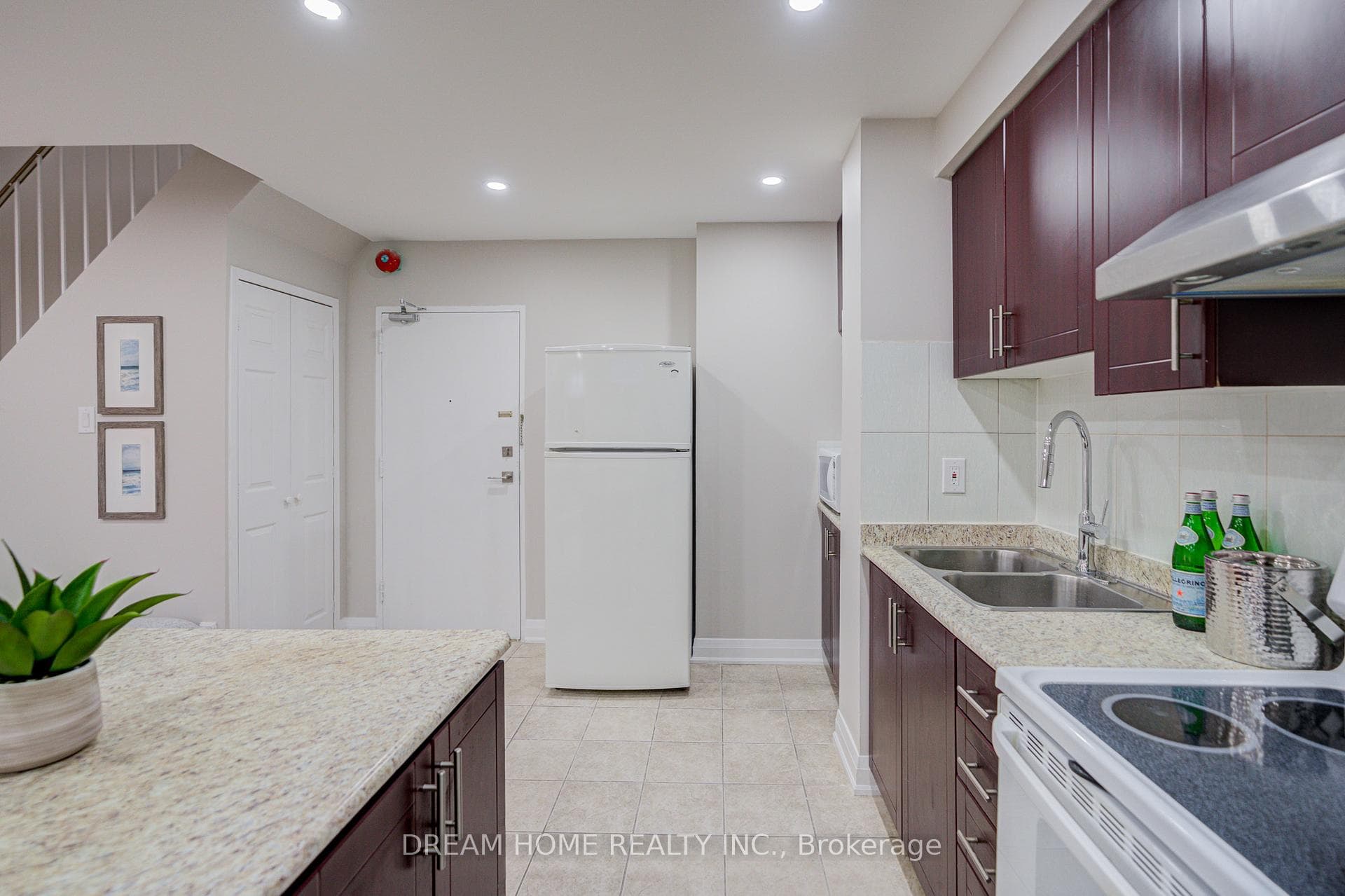 1395 Williamsport Drive Unit 163 photo 16