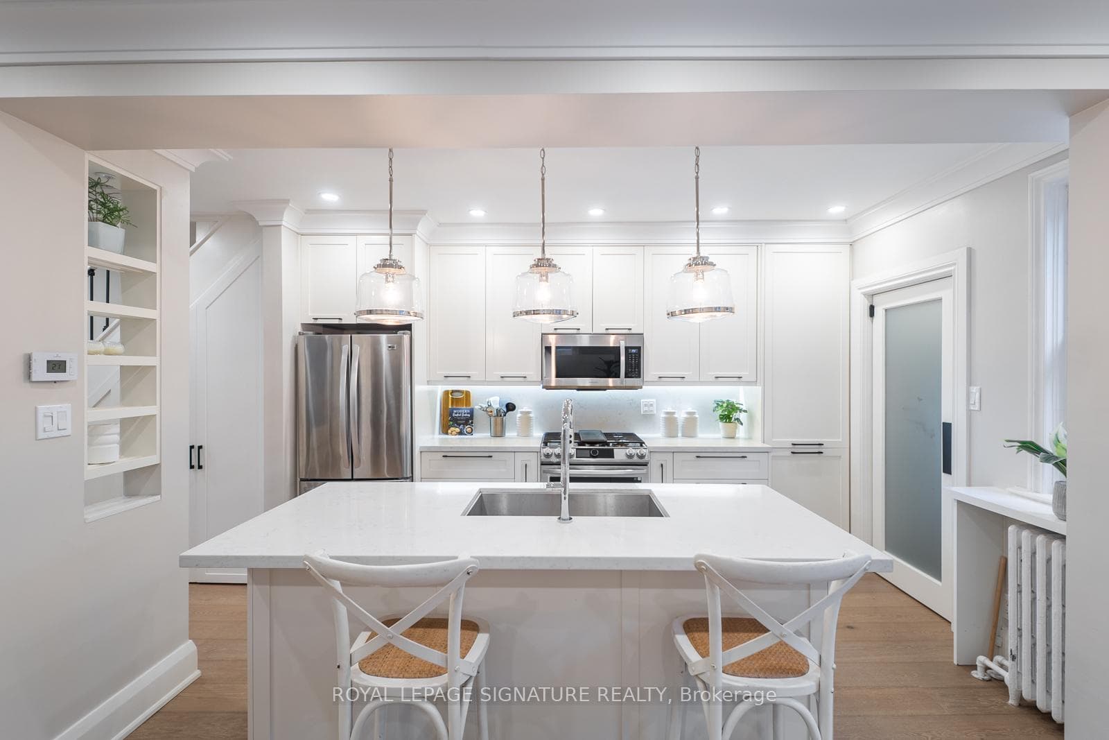 Kitchen with Island