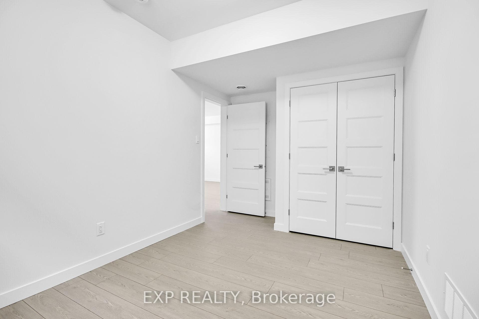 230 CYPRESS Street photo 16