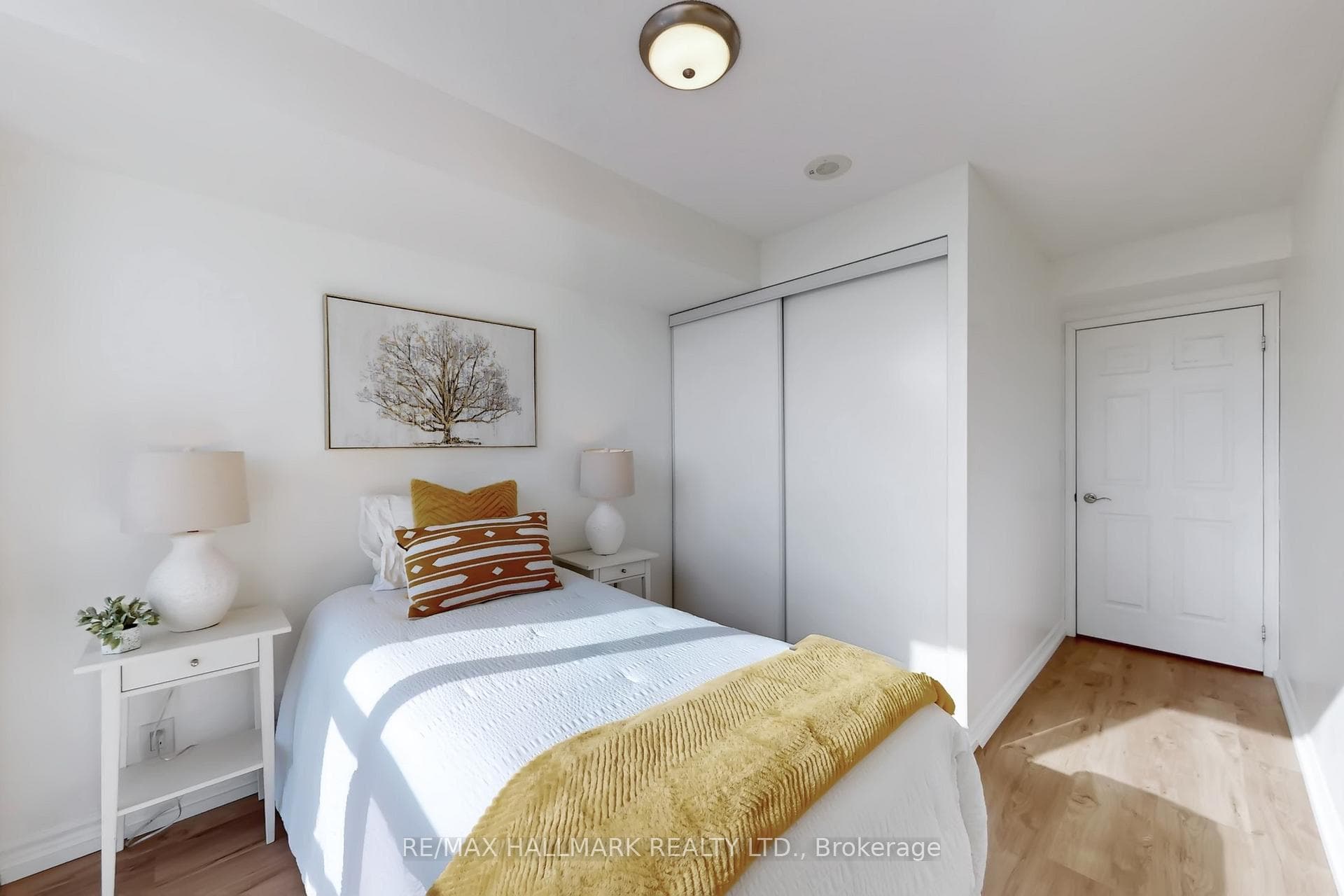 68 Grangeway Avenue Unit 1510 photo 23