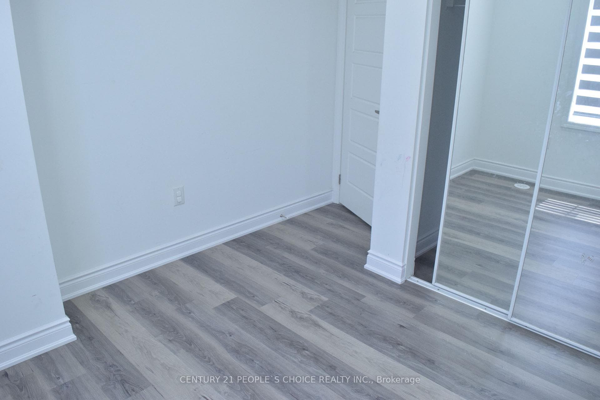 1267 HOP Place photo 16