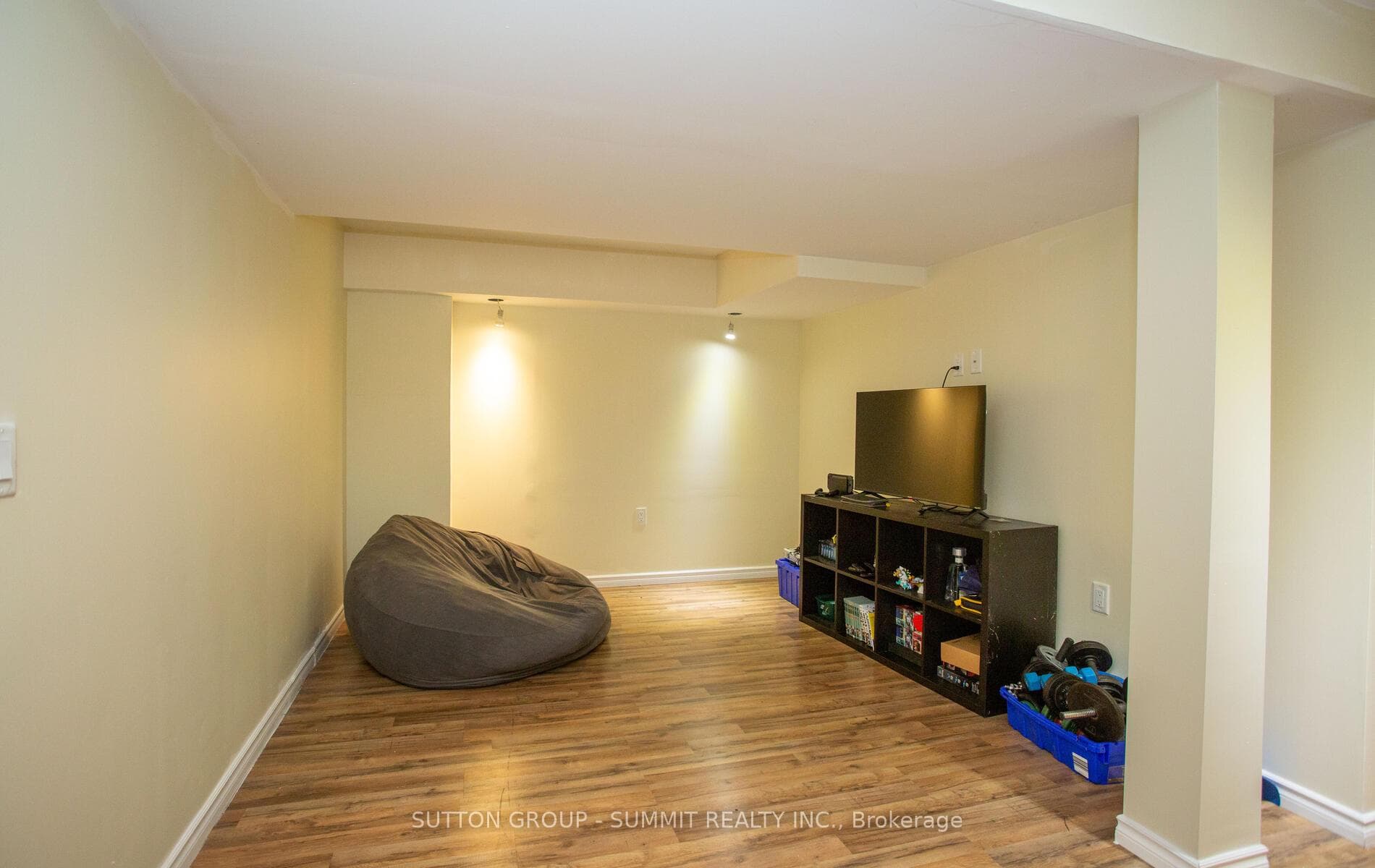 10 Elmcrest Drive photo 18