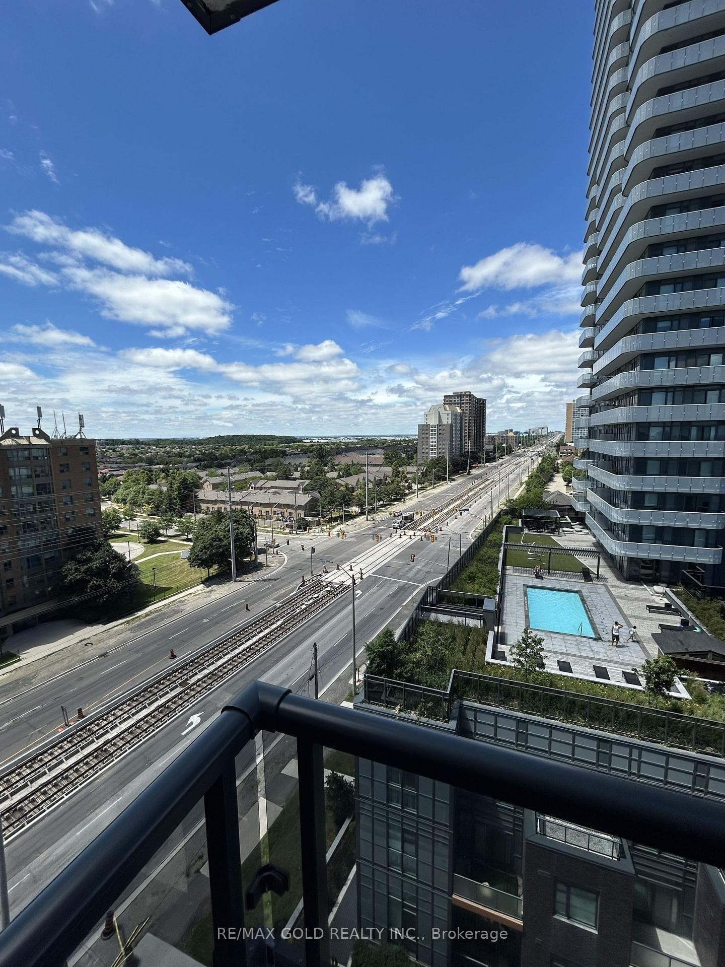 5105 Hurontario Street Unit 809 photo 26