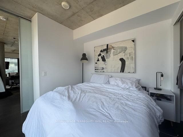 Sliding door