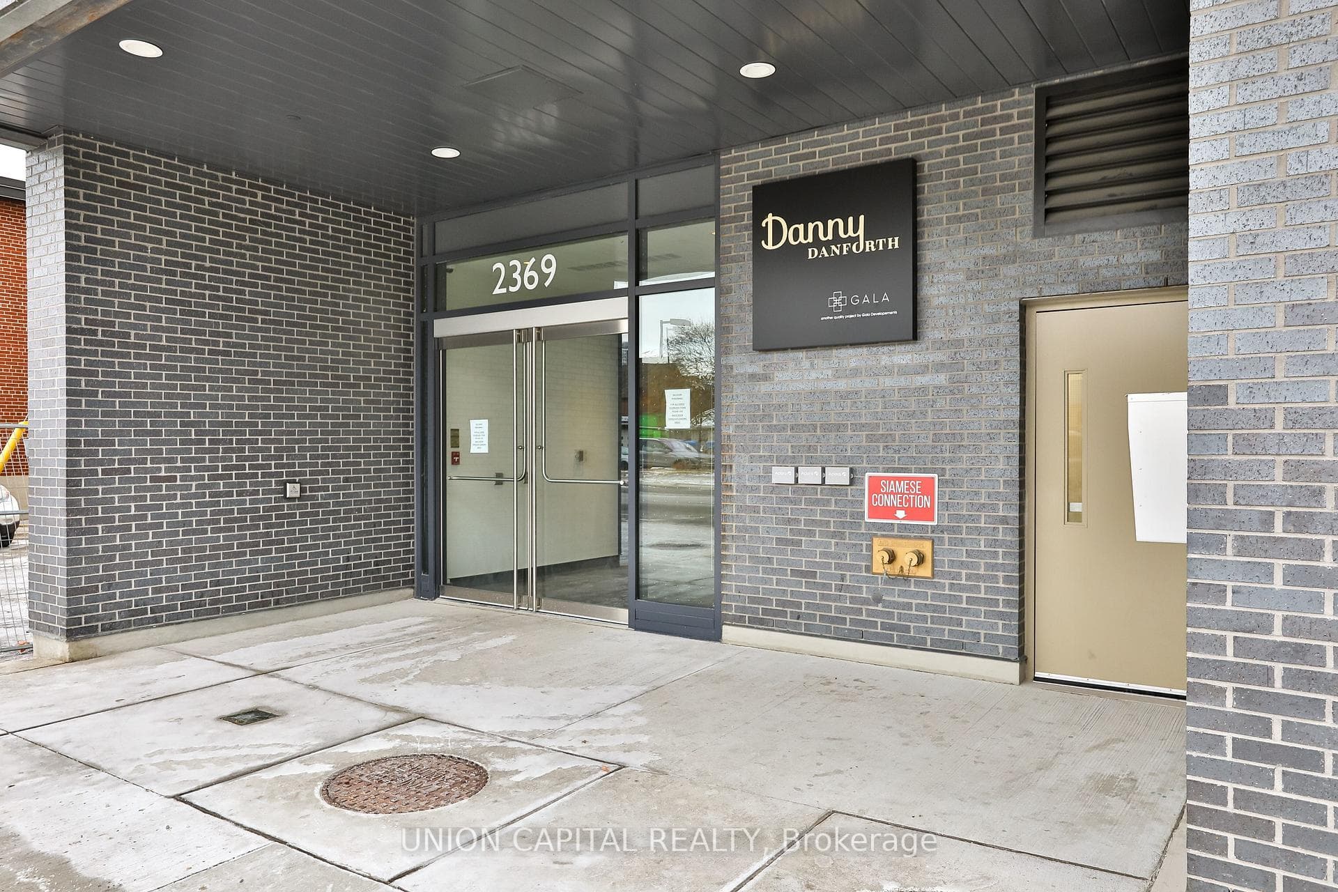 2369 Danforth Avenue Unit 319 photo 23