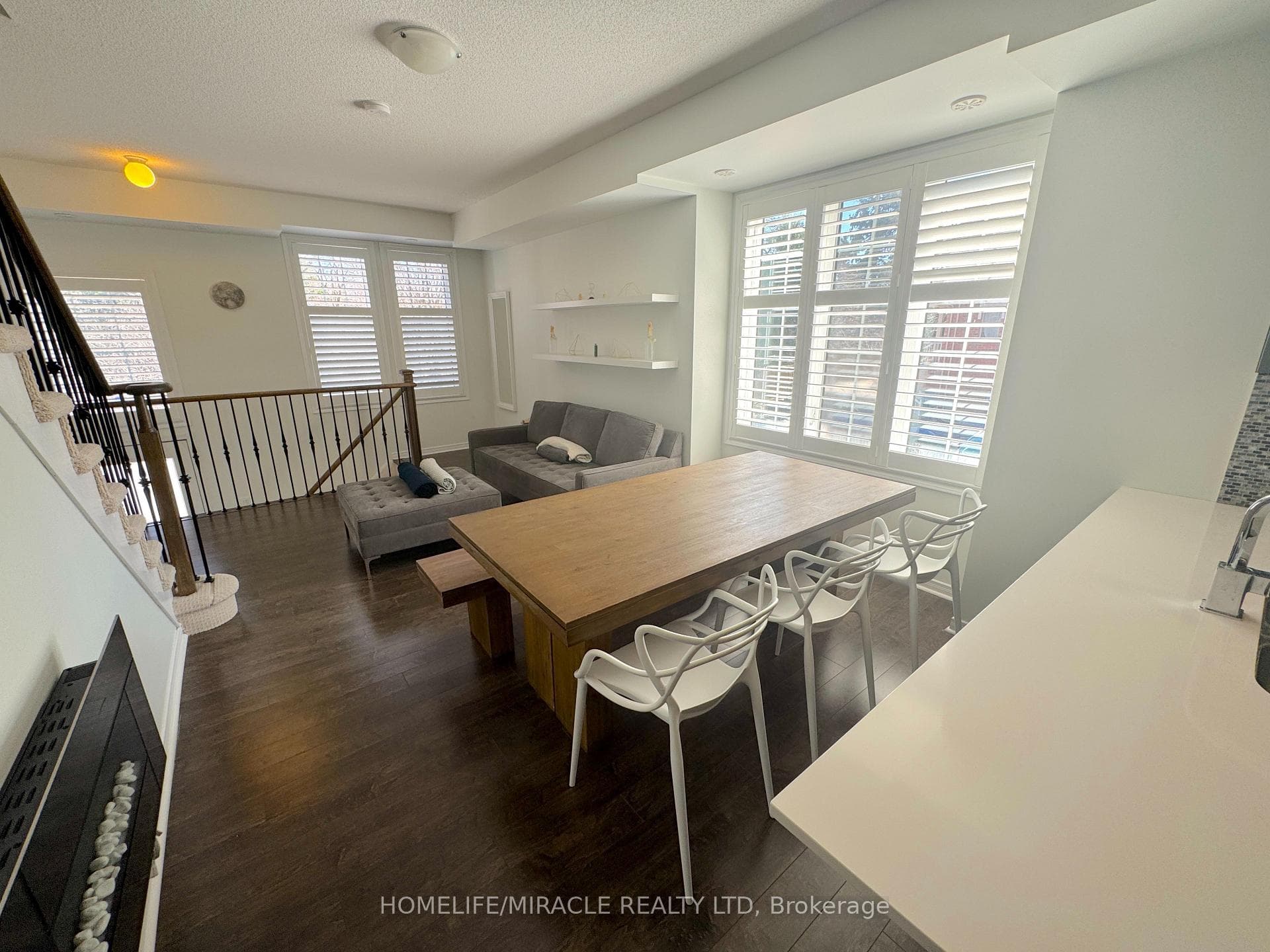 180 Howden Boulevard Unit 48 photo 3
