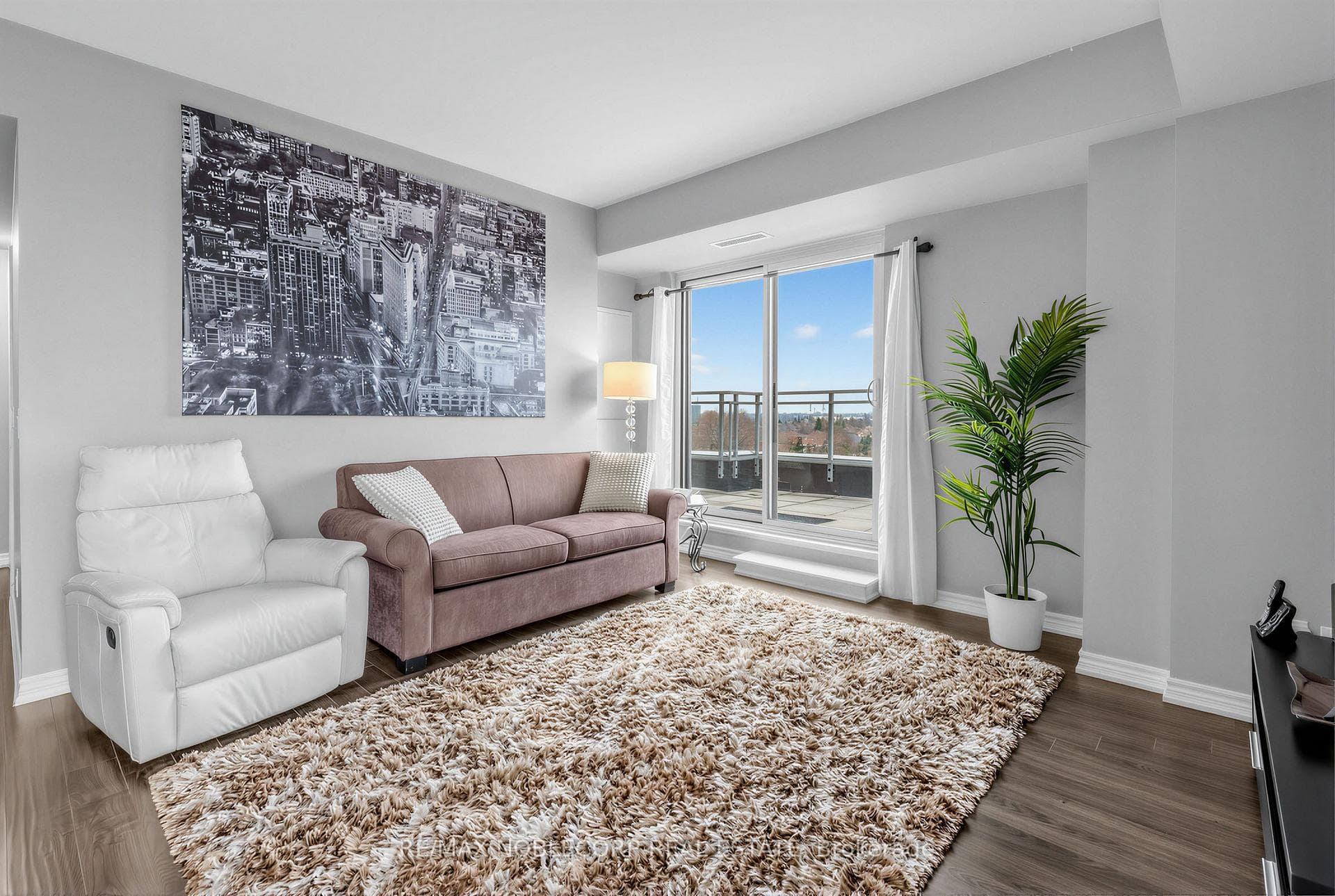7730 Kipling Avenue Unit 610 photo 9