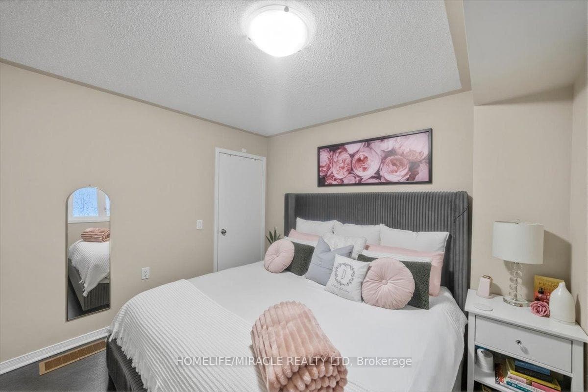 8 Lowes Hill Circle photo 8