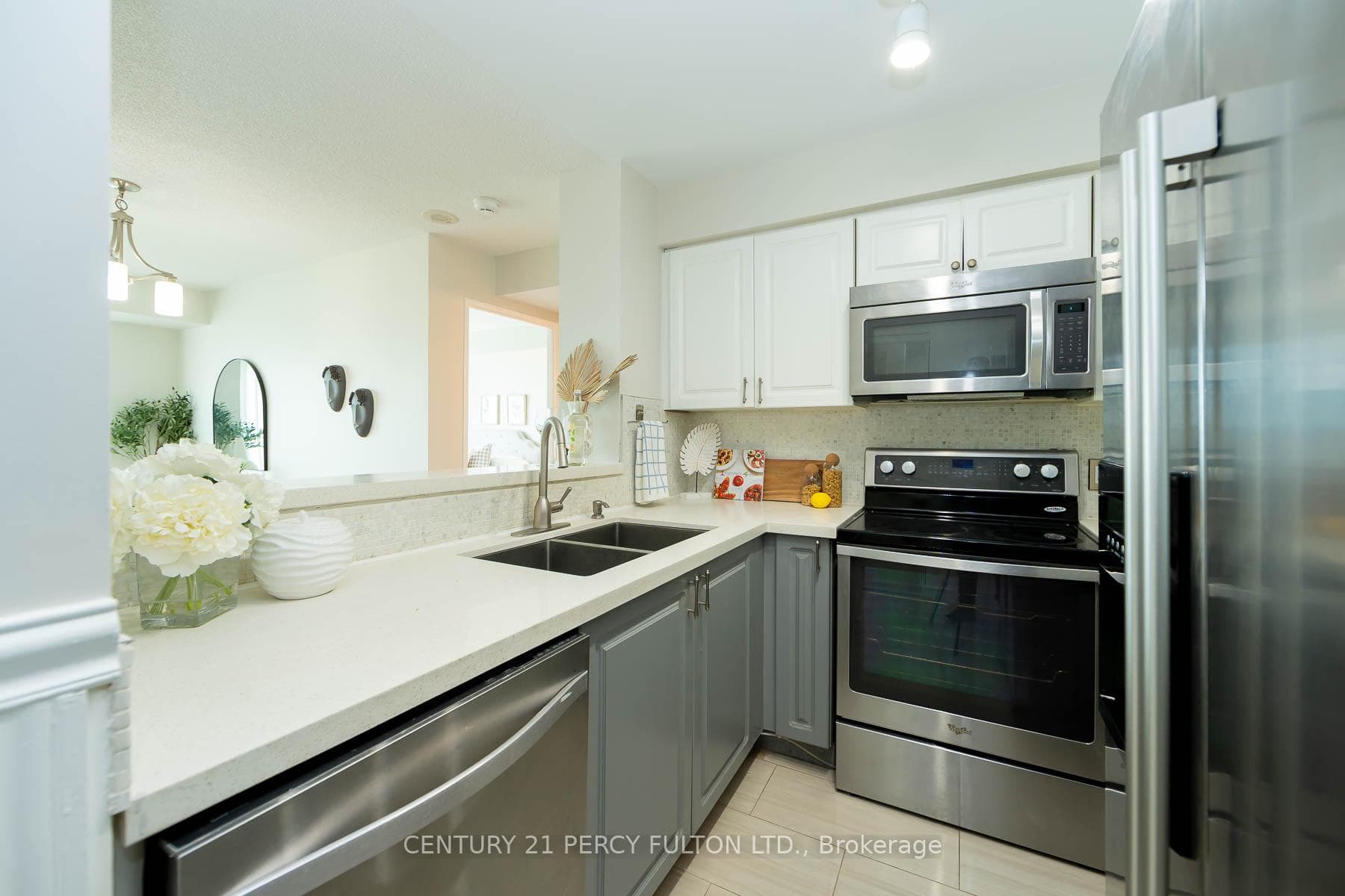 11 Lee Centre Drive Unit 1210 photo 7
