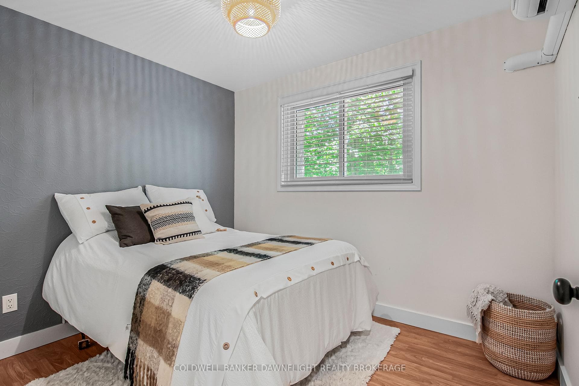 25 Emerson Avenue photo 17