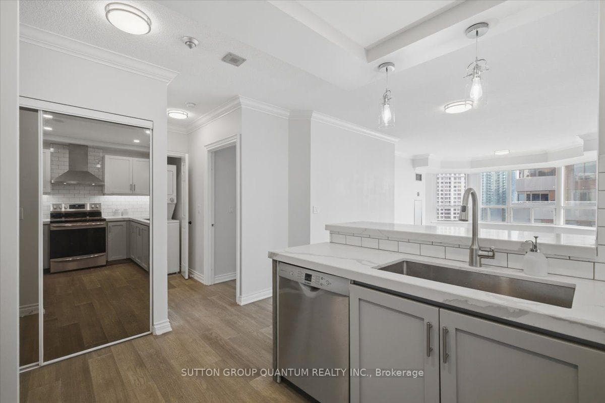 335 Webb Drive Unit PH106 photo 10