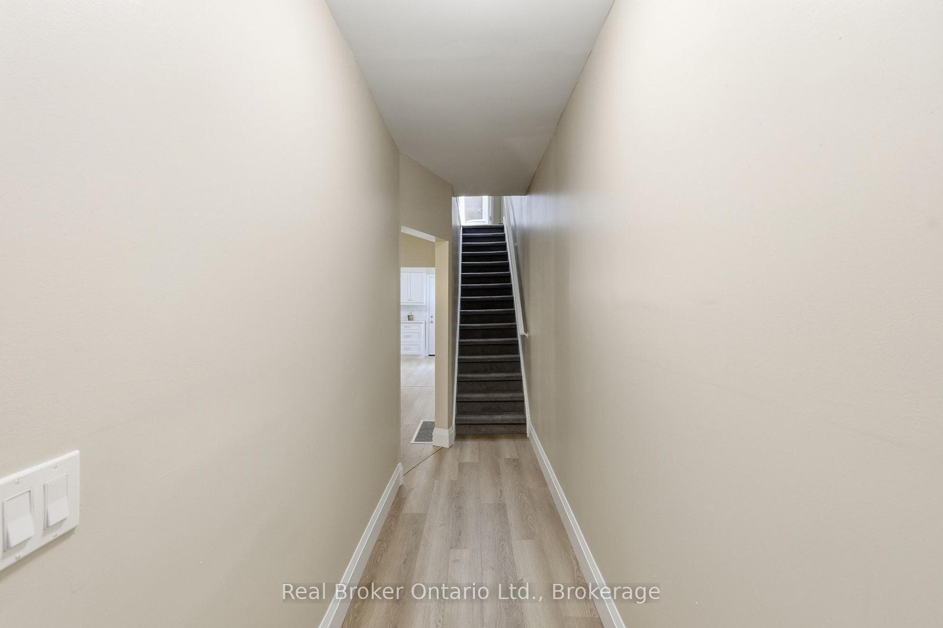 56 Harmony Avenue photo 7