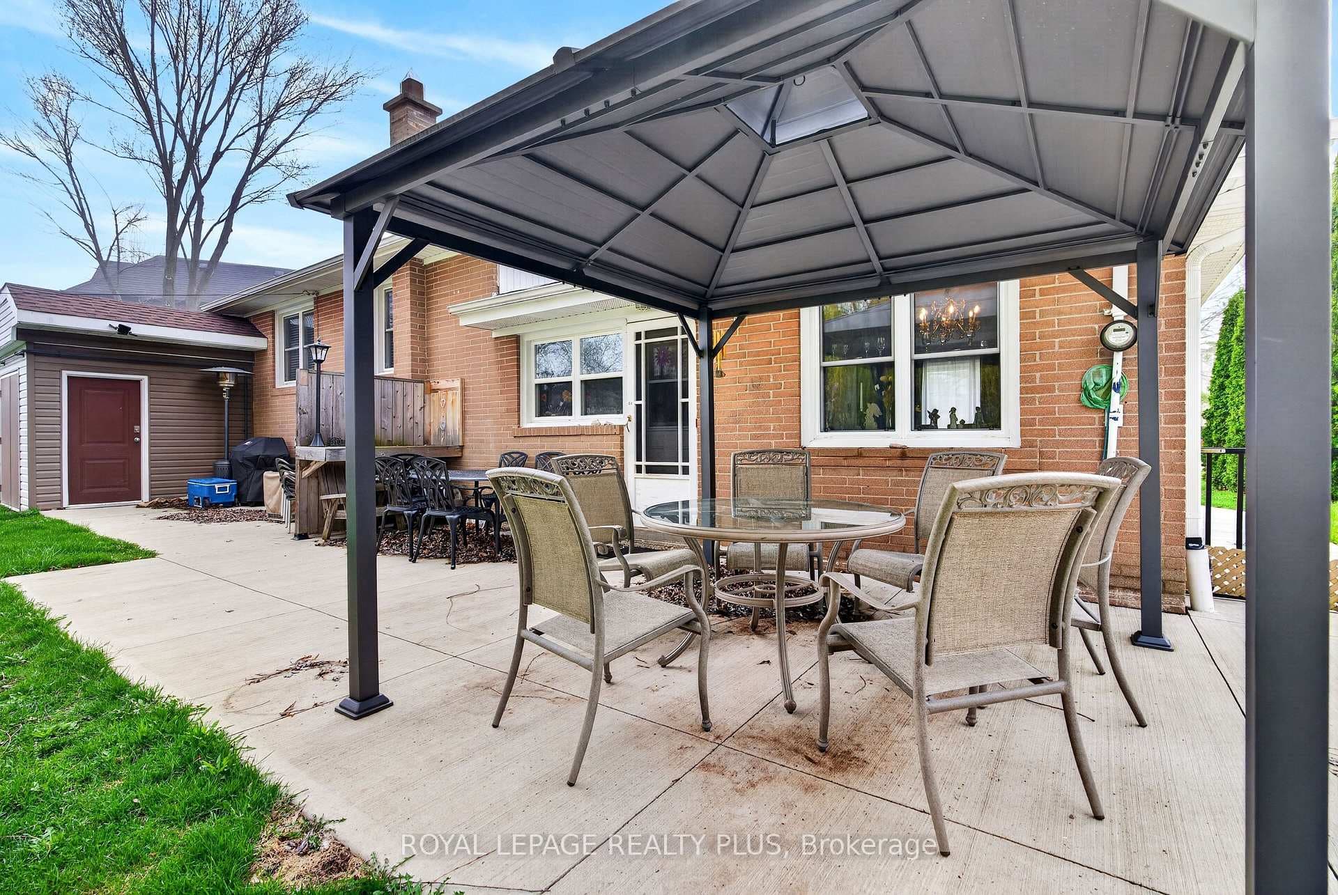 1332 Stanbury Road photo 39