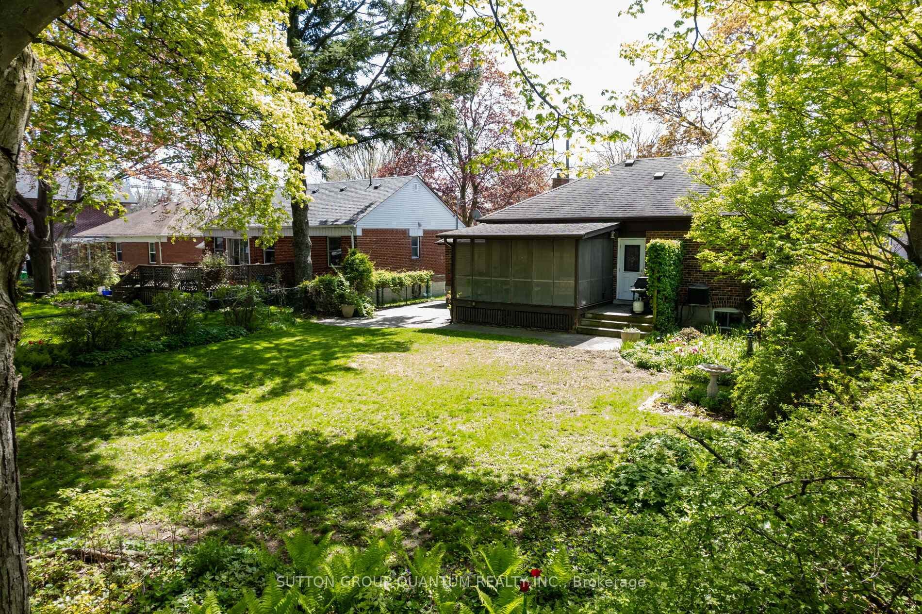 1399 Applewood Road photo 40