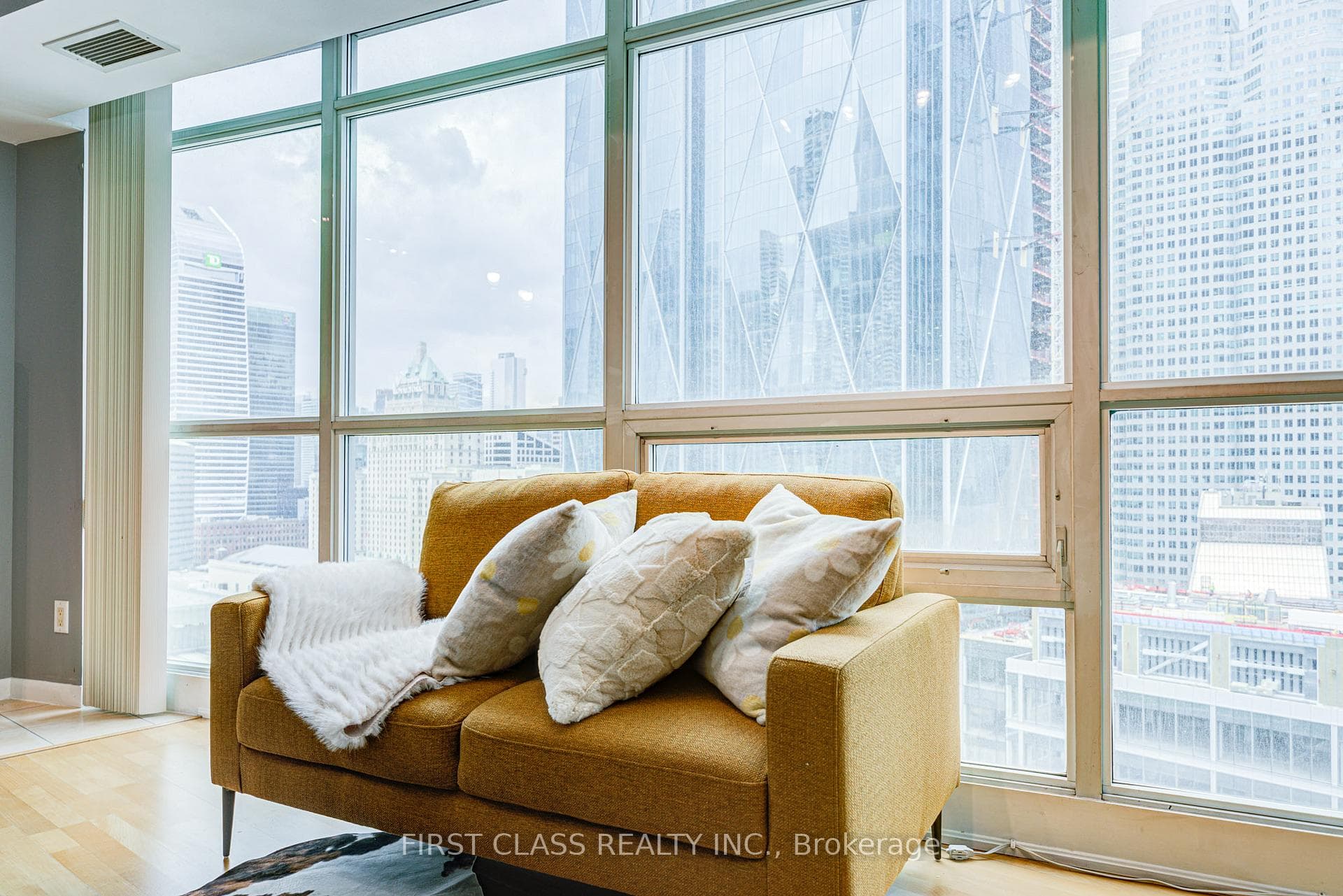 18 Yonge Street Unit 2204 photo 22