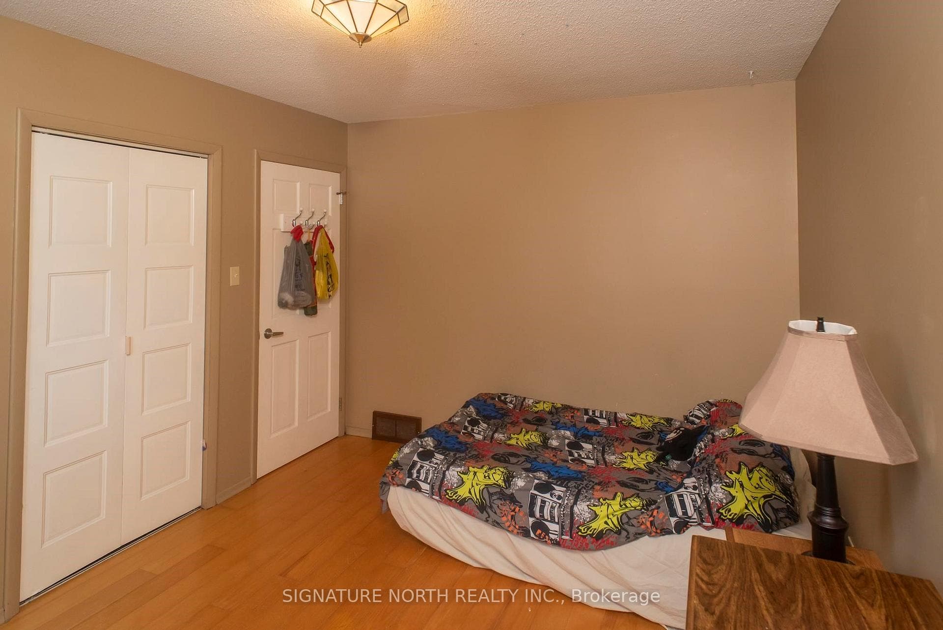 11 Dalton Avenue photo 24
