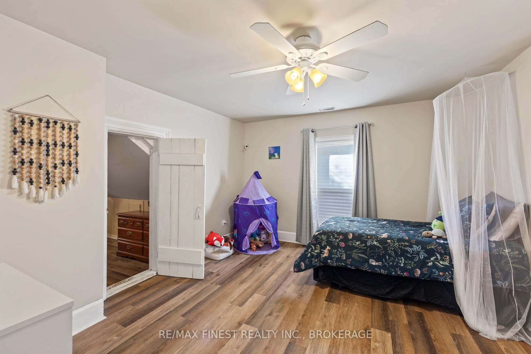 36 William Street photo 27
