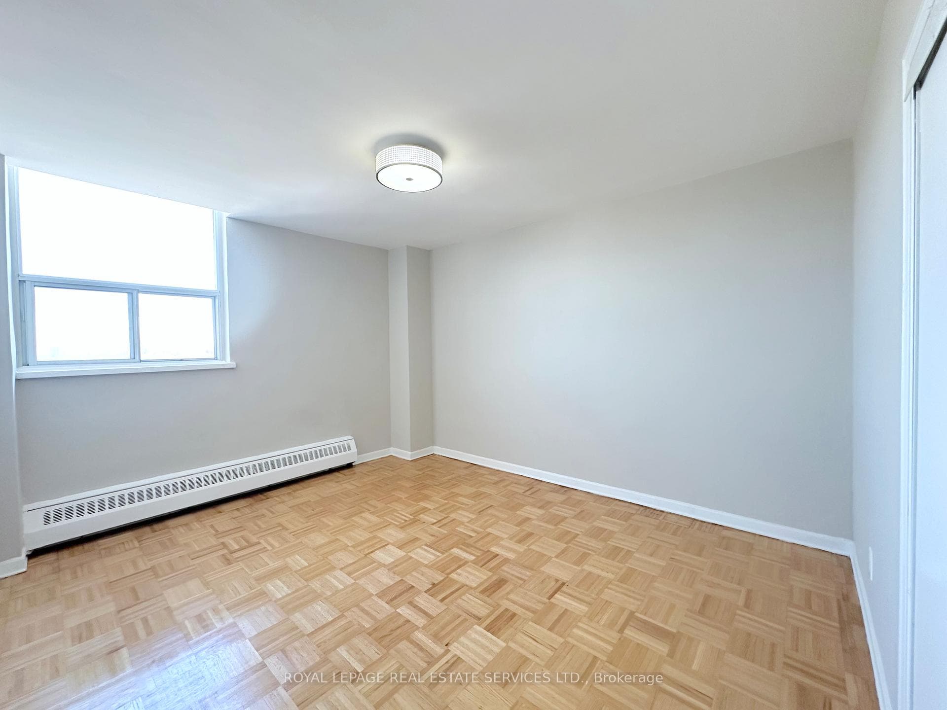 26 Carluke Crescent Unit 1404 photo 10