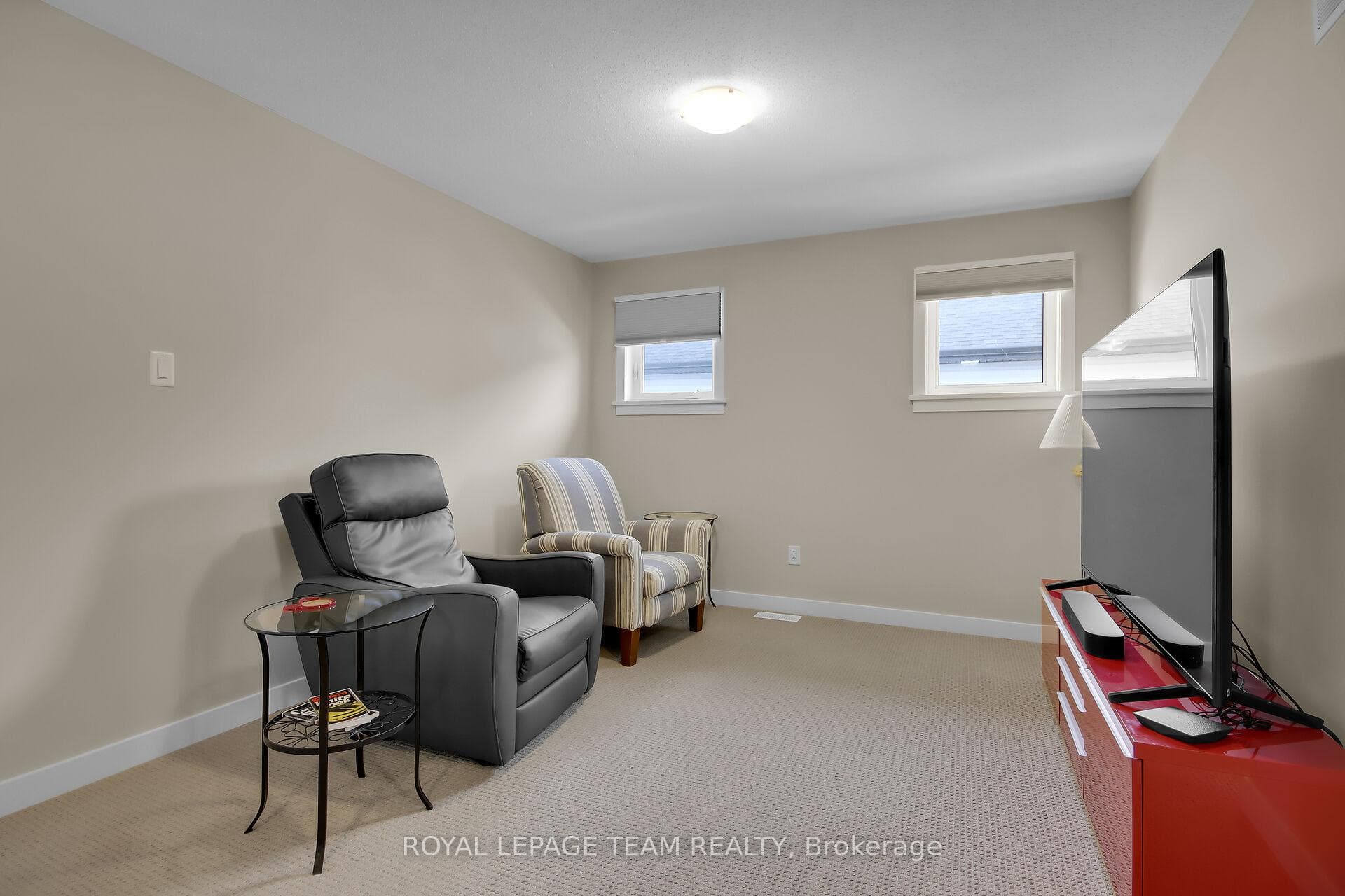 6 Stanzel Drive photo 23