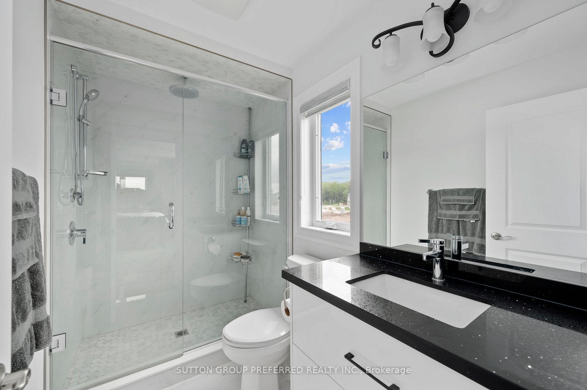 572 Chelton Road photo 20