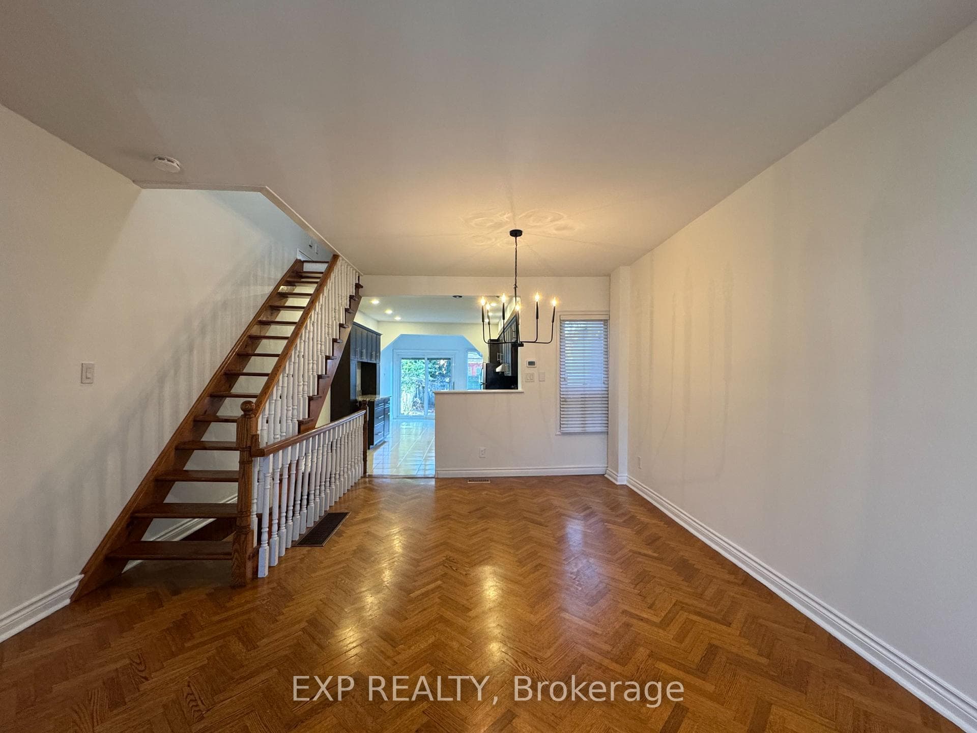 83 Muriel Avenue photo 9