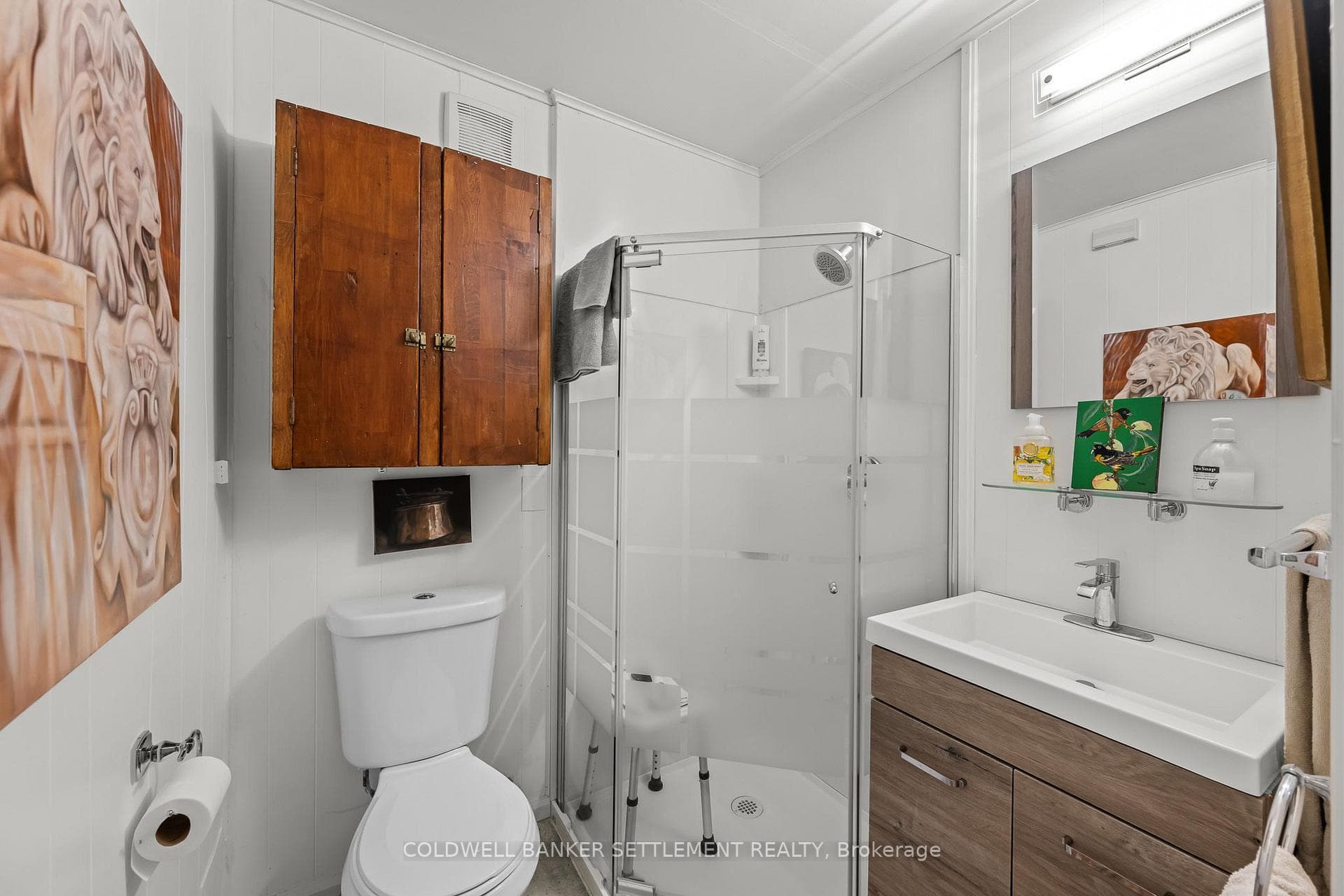 3 piece bath on main level