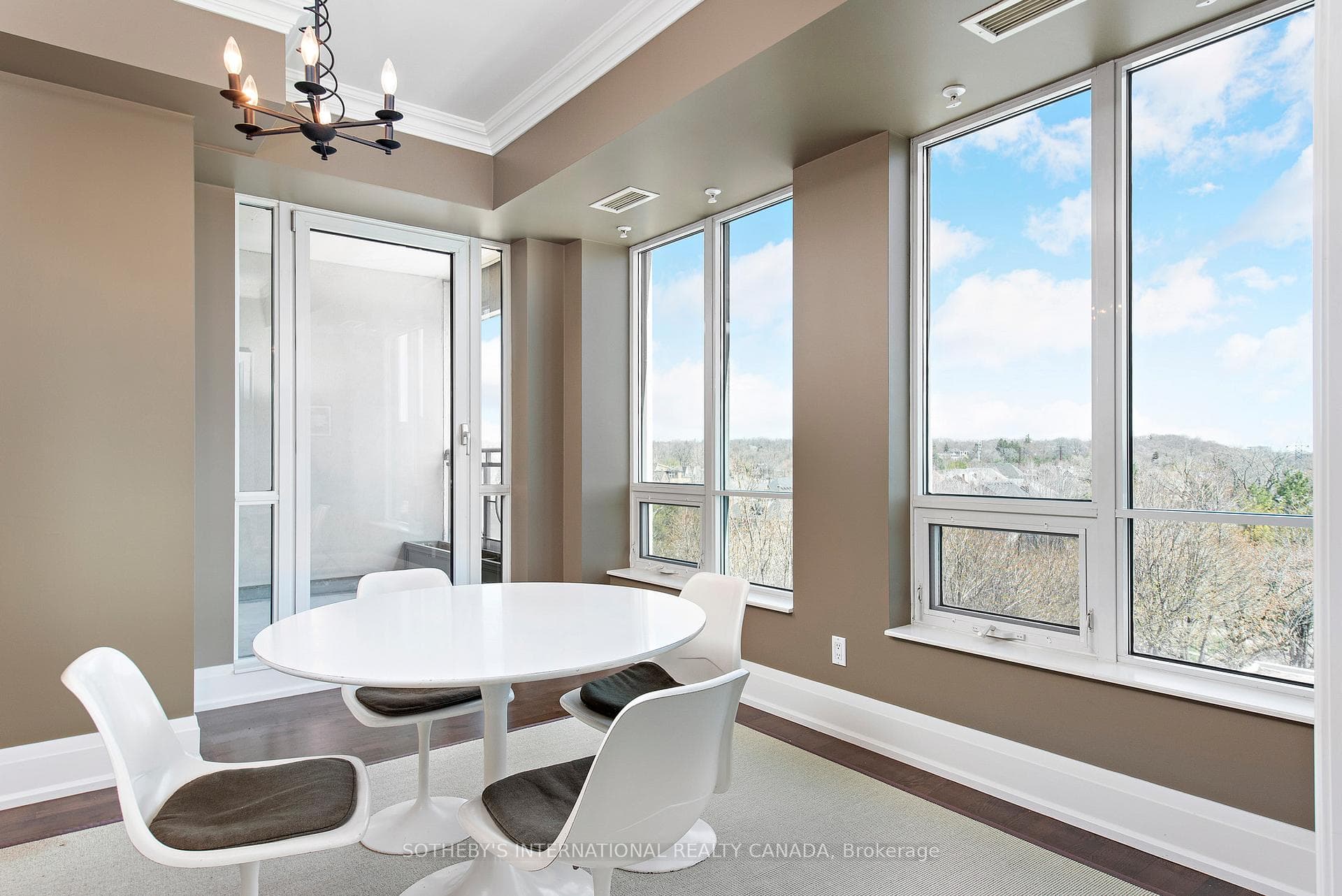 25 Scrivener Square Unit 604 photo 16
