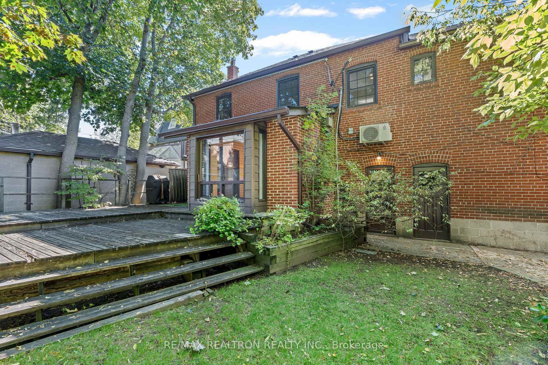261 Old Forest Hill Road photo 29