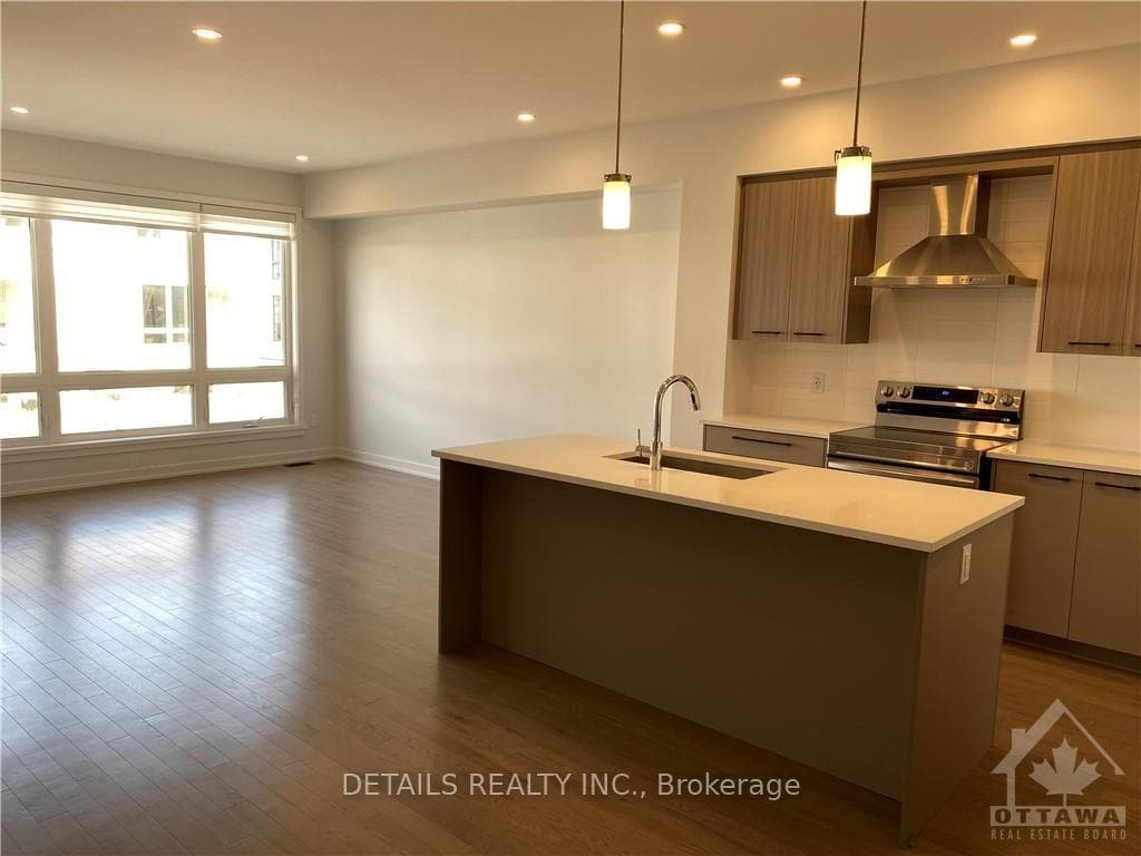 370 Walden Drive photo 5